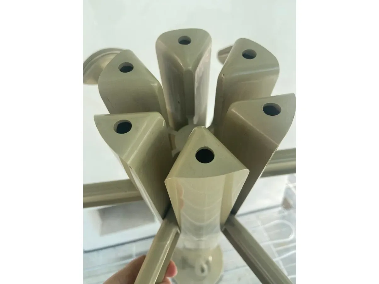 Planta coat stand by Giancarlo Piretti, Castelli 9