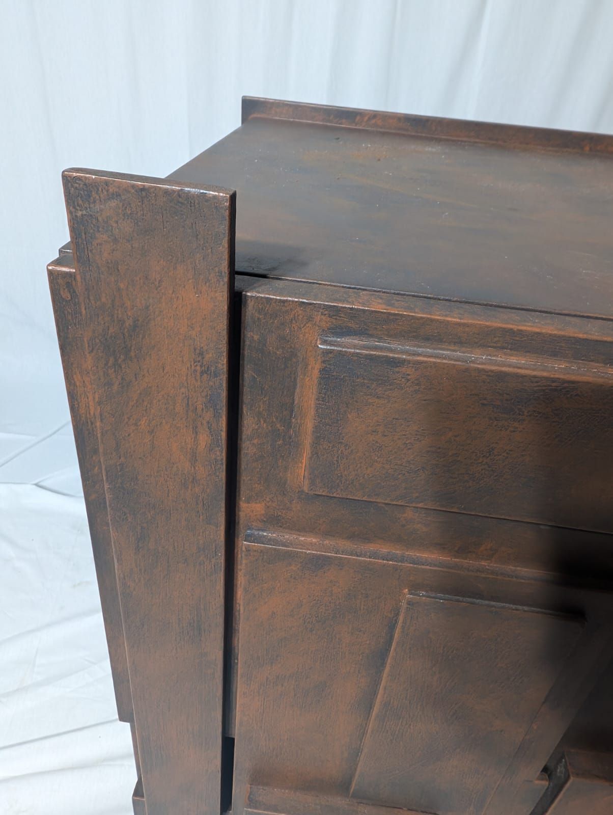 Credenza brutalista in legno laccato (anni '90),  Defects