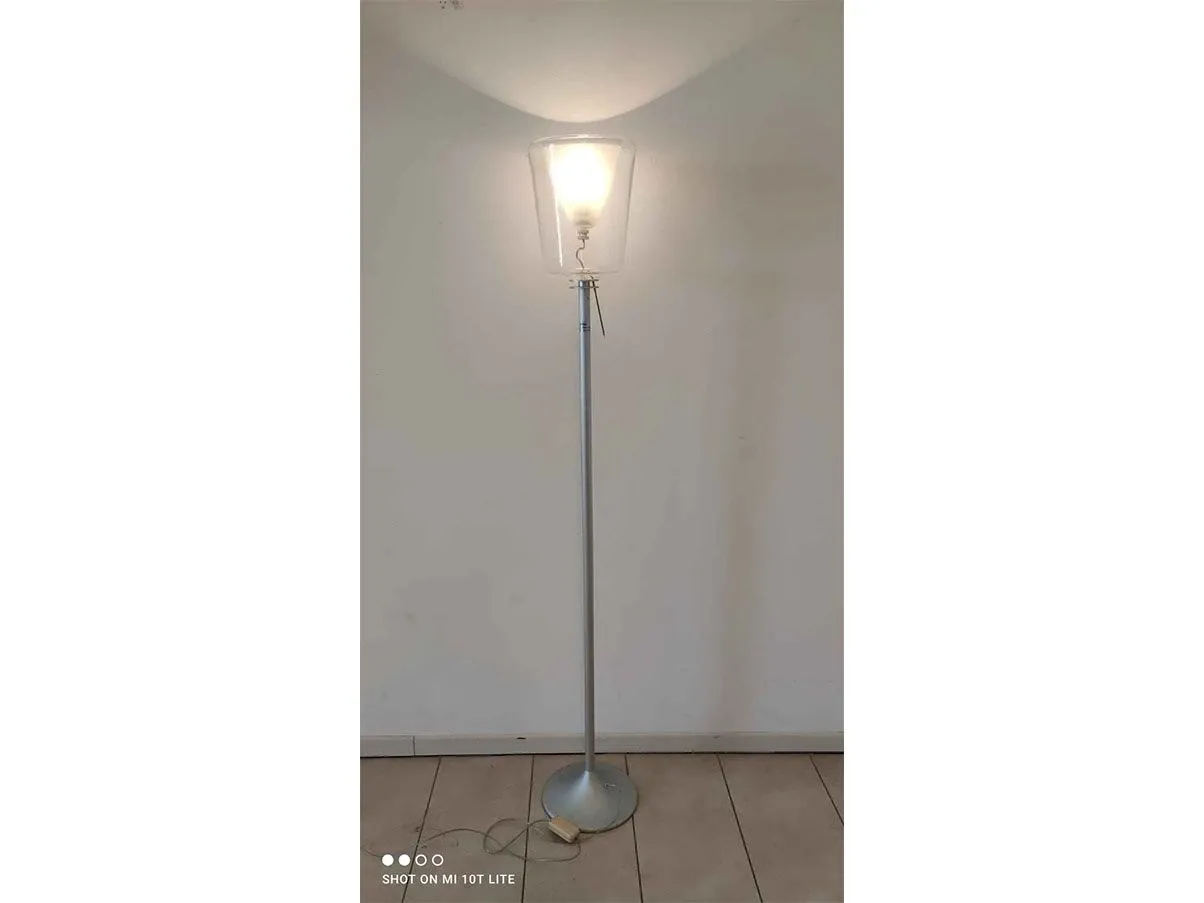Lanterna floor lamp in glass 5