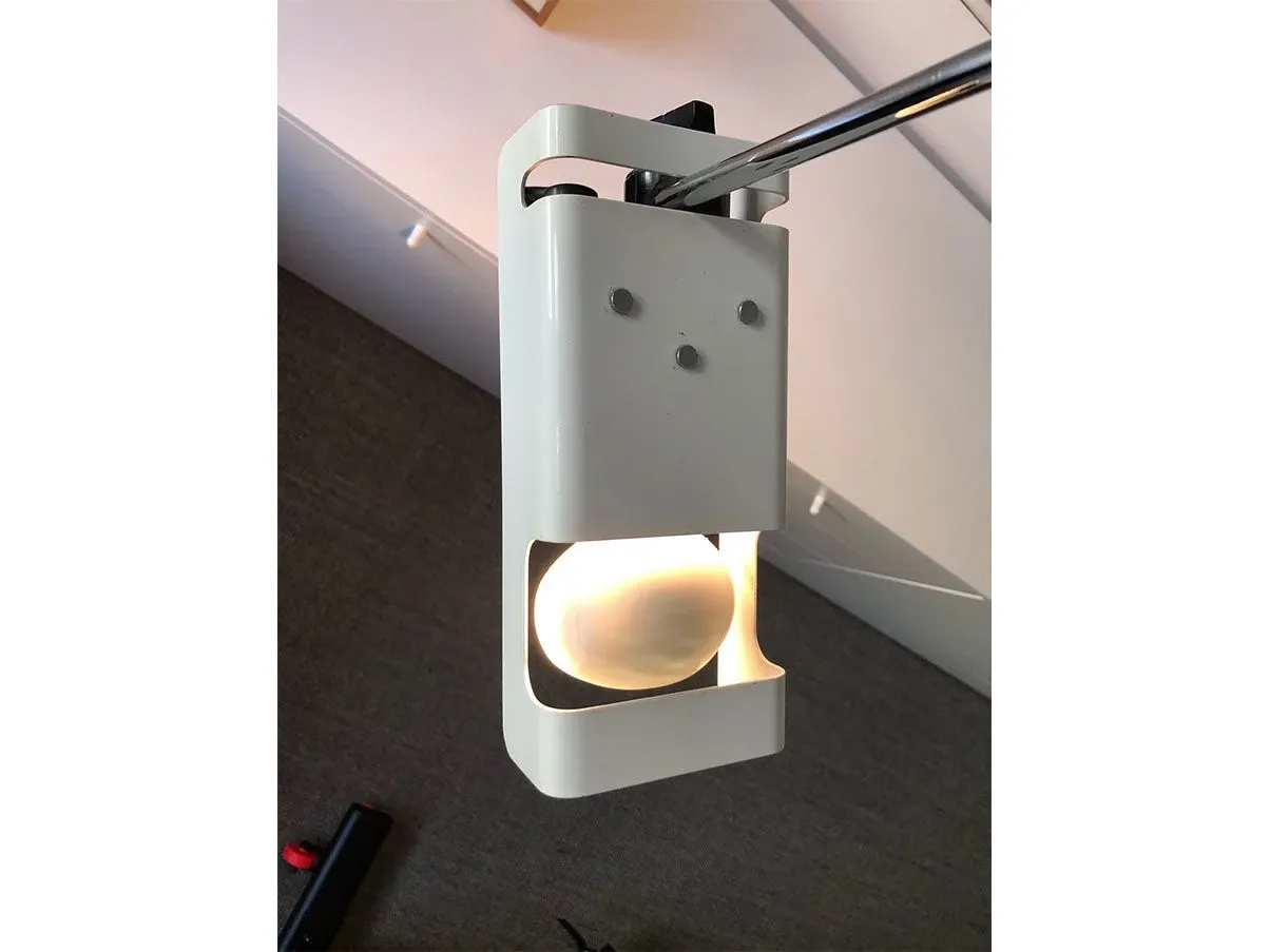Lampada ad arco Spider con morsetto metallo (bianco), Oluce 