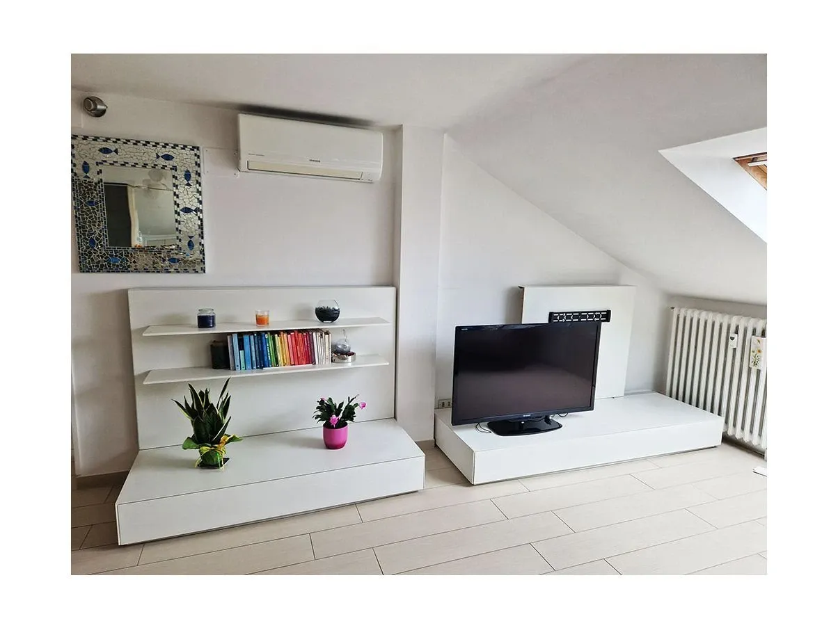 Mobile soggiorno bianco design moderno, MDF Italia 3
