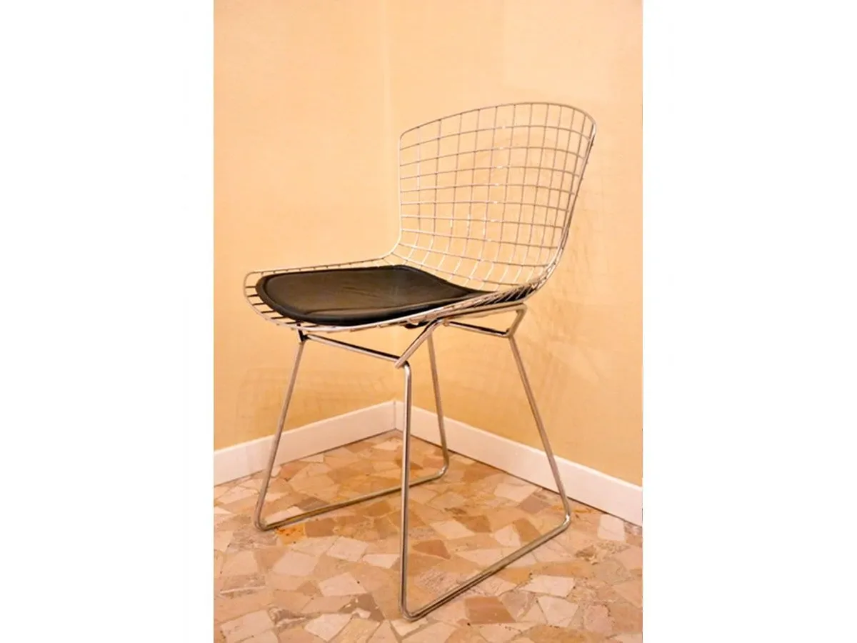 Set 4 sedie Bertoia con cuscino in pelle nero, Alivar 5
