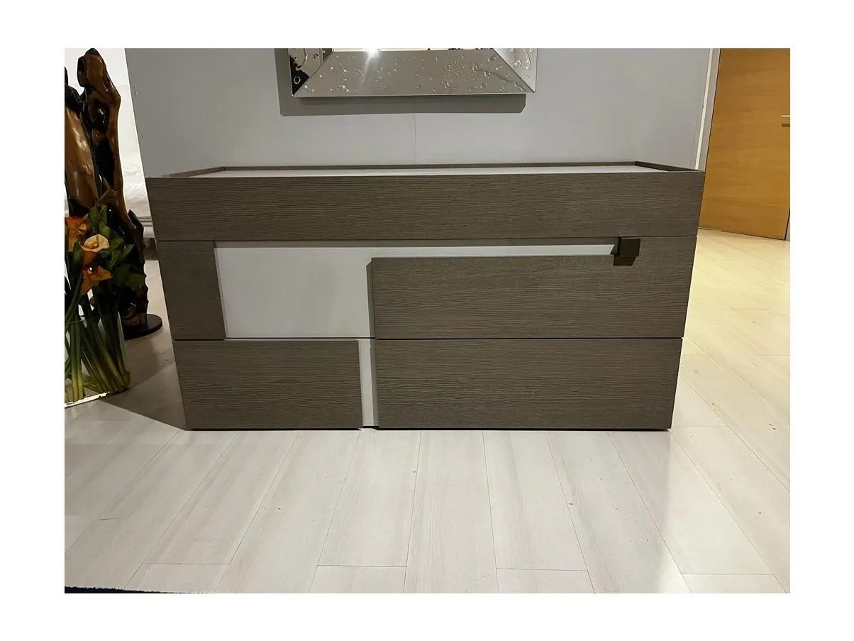 Two-tone Logos chest of drawers, Pianca 1