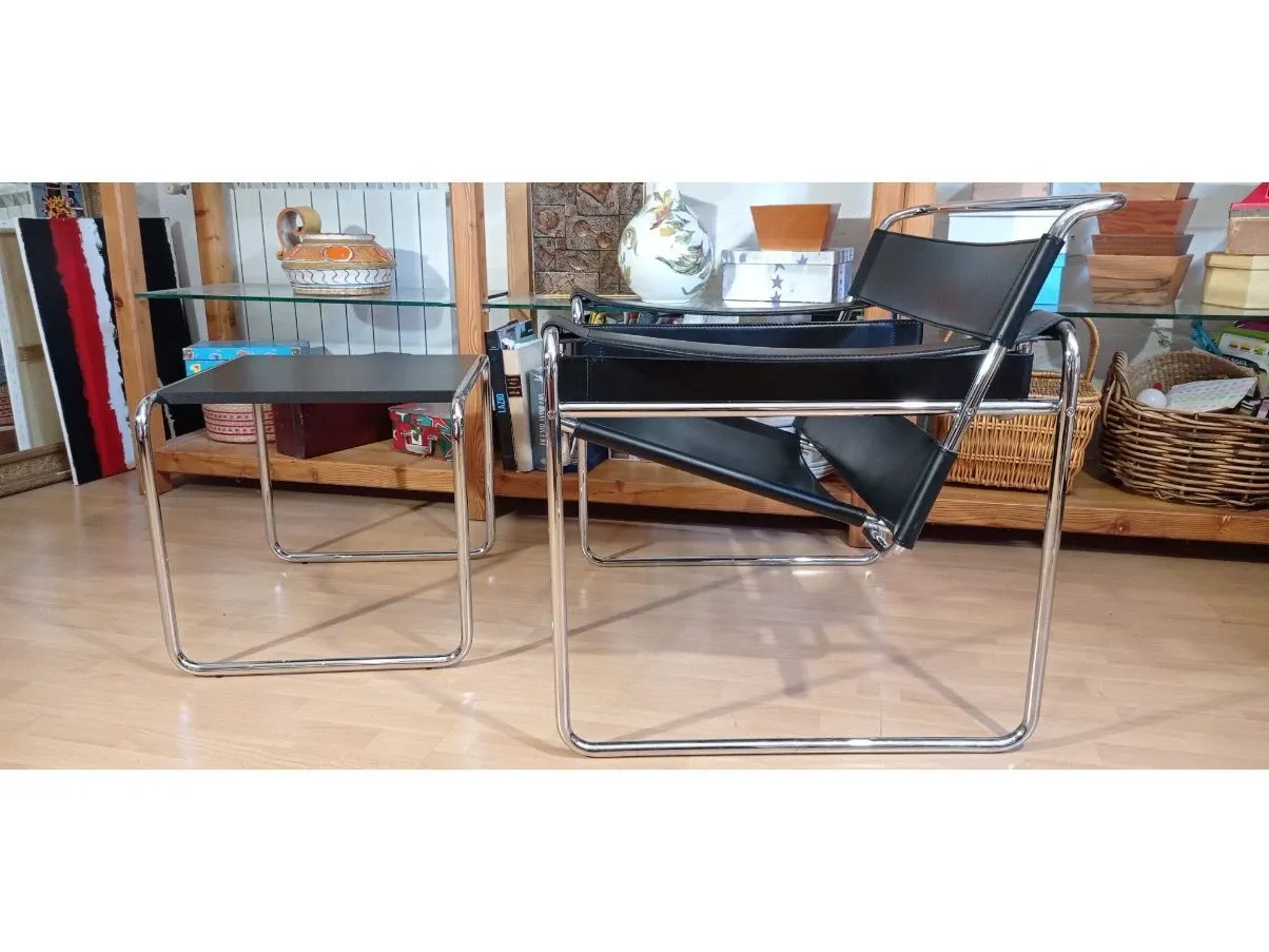 Set poltrona Wassily e tavolino Laccio B9 di M. Breuer, MDF Italia 3