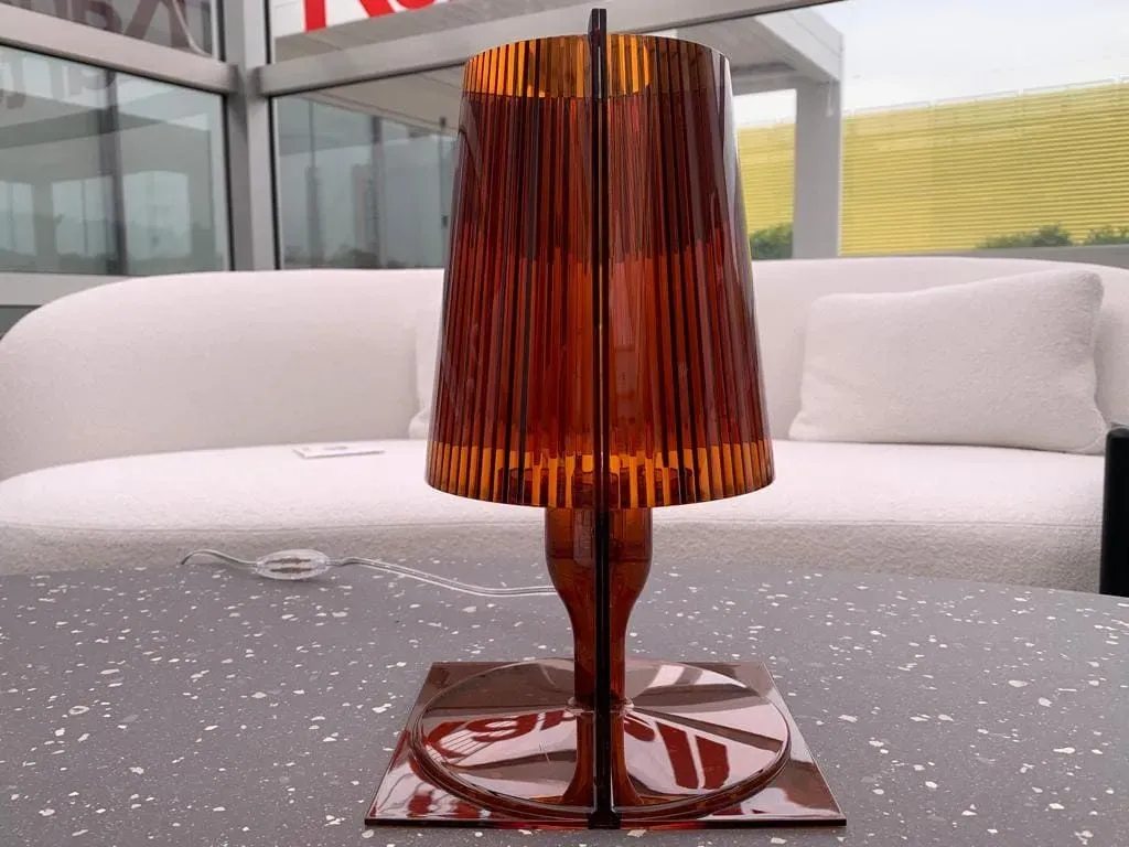 Lampada da tavolo Take colore ambra Front