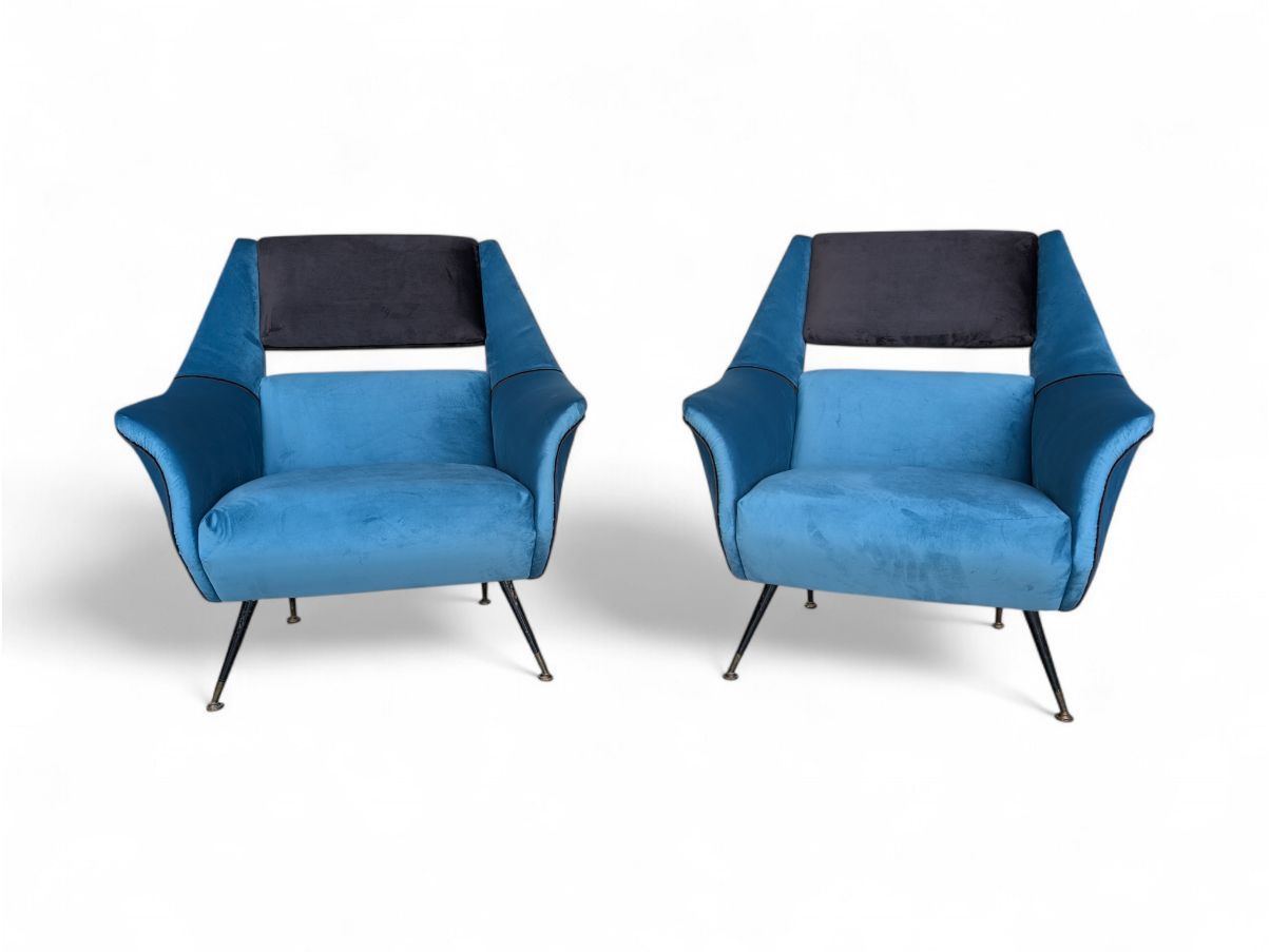 Set divano 3 posti e 2 poltrone in velluto azzurro (anni '60) Defects