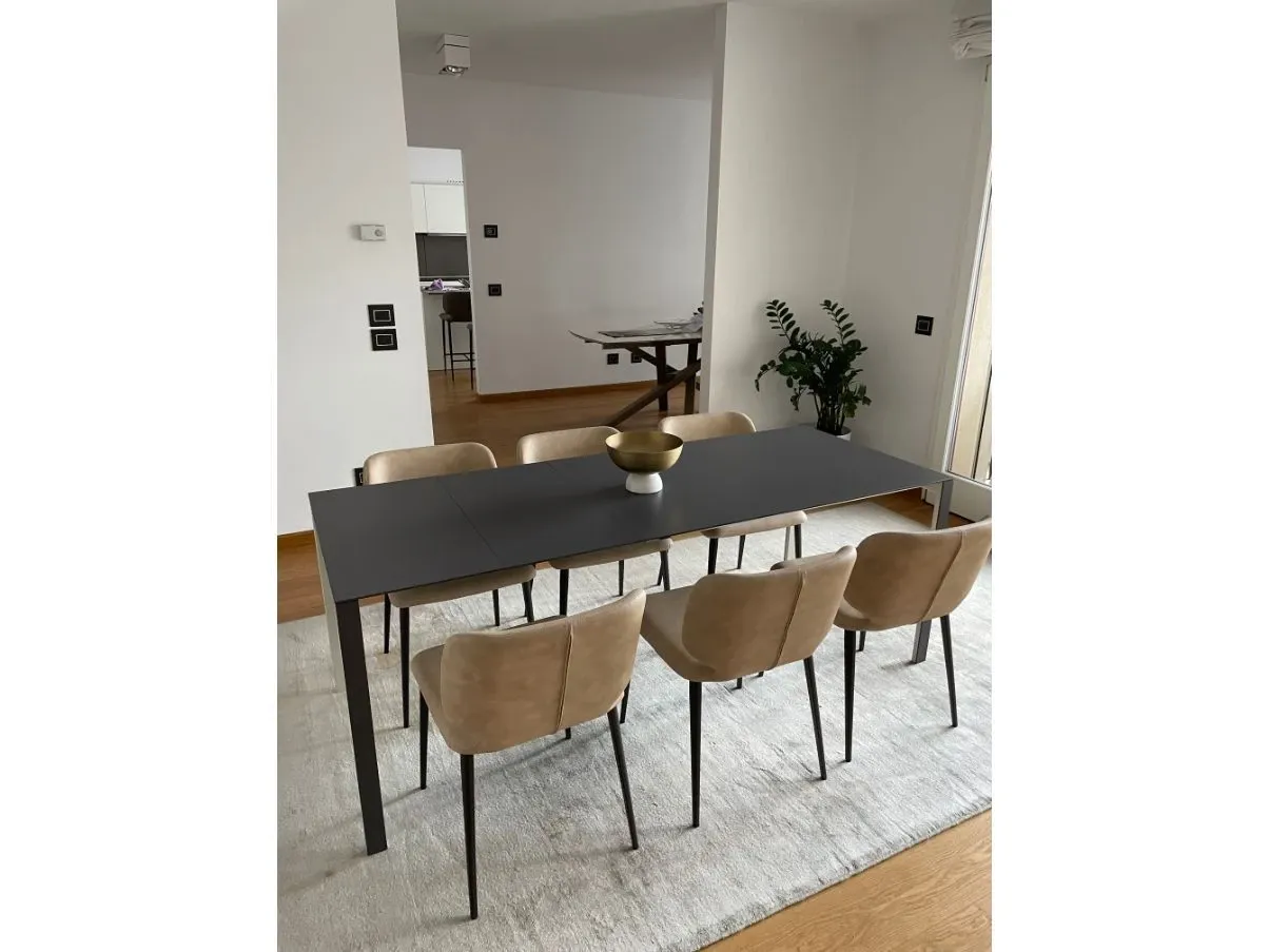 Thin-K extendable table, Kristalia 5