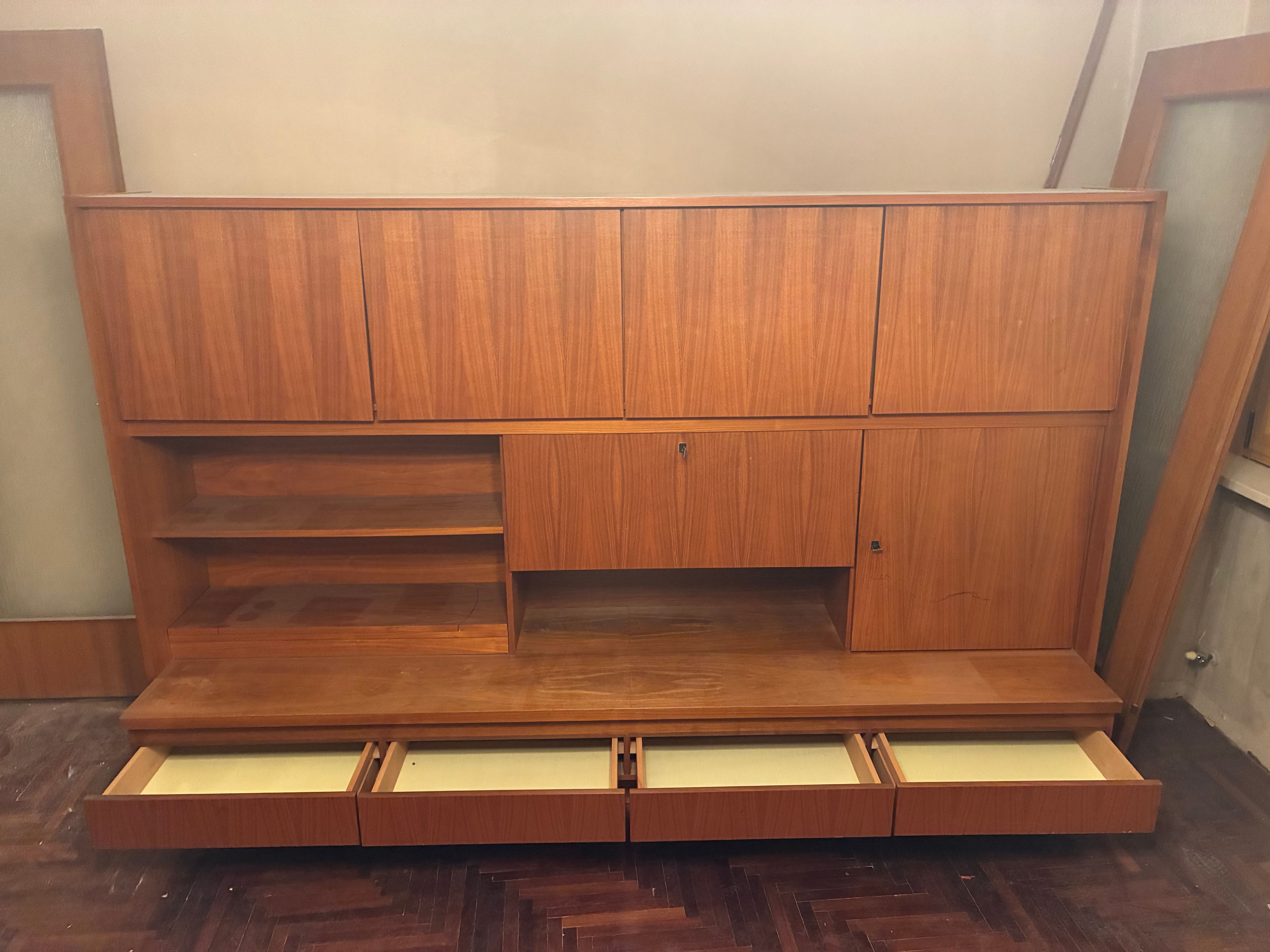 Skandinavisches Design Sideboard aus Holz Vintage 60er 70er Jahre Details