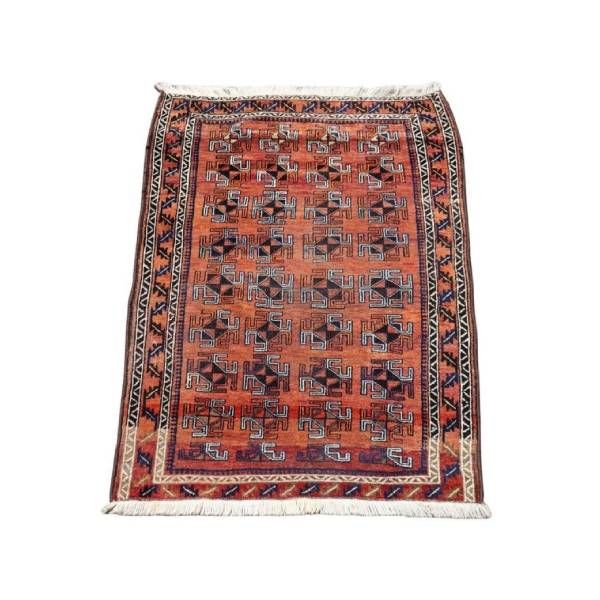 Vintage Baluch carpet in patterned wool (1930s), image