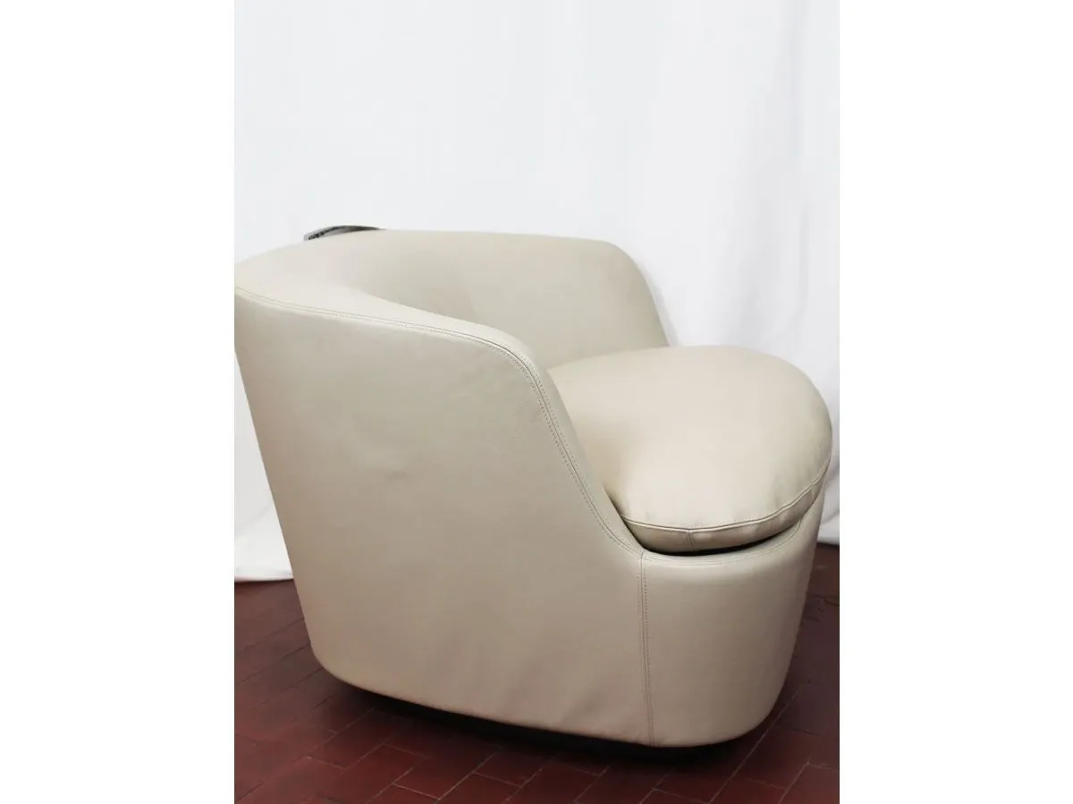 Orla (beige leather) 1