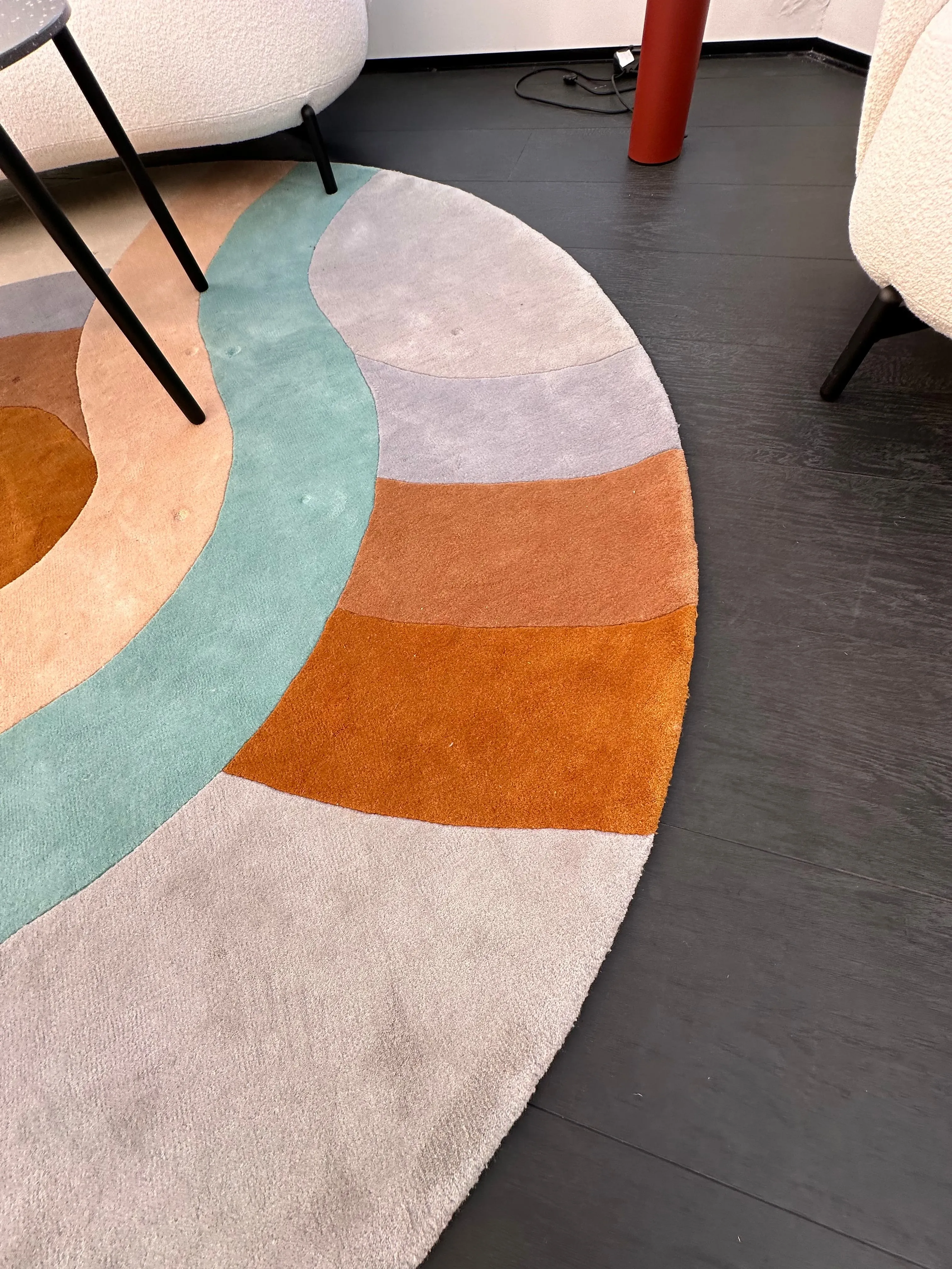 Round colored carpet Mod, Kartell 3