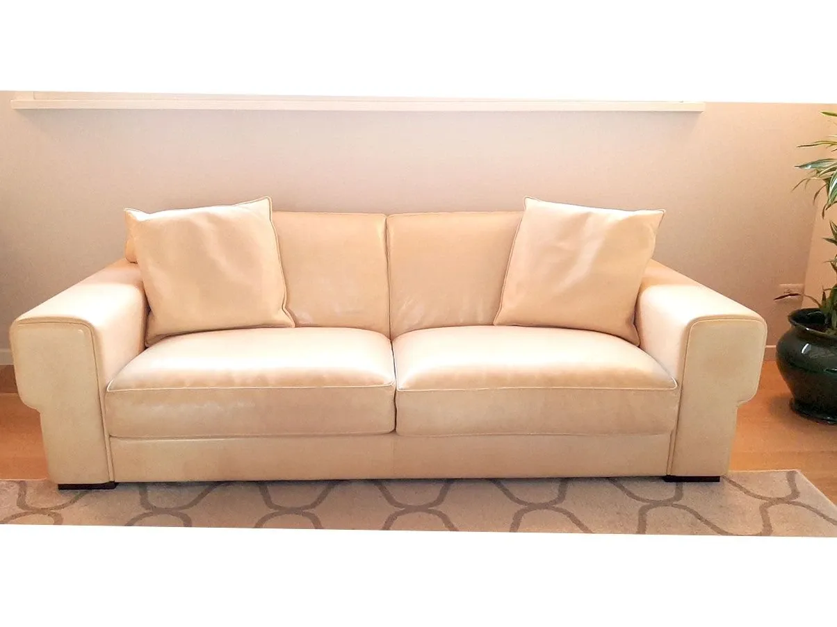 Hamilton sofa in leather (beige), Baxter 6
