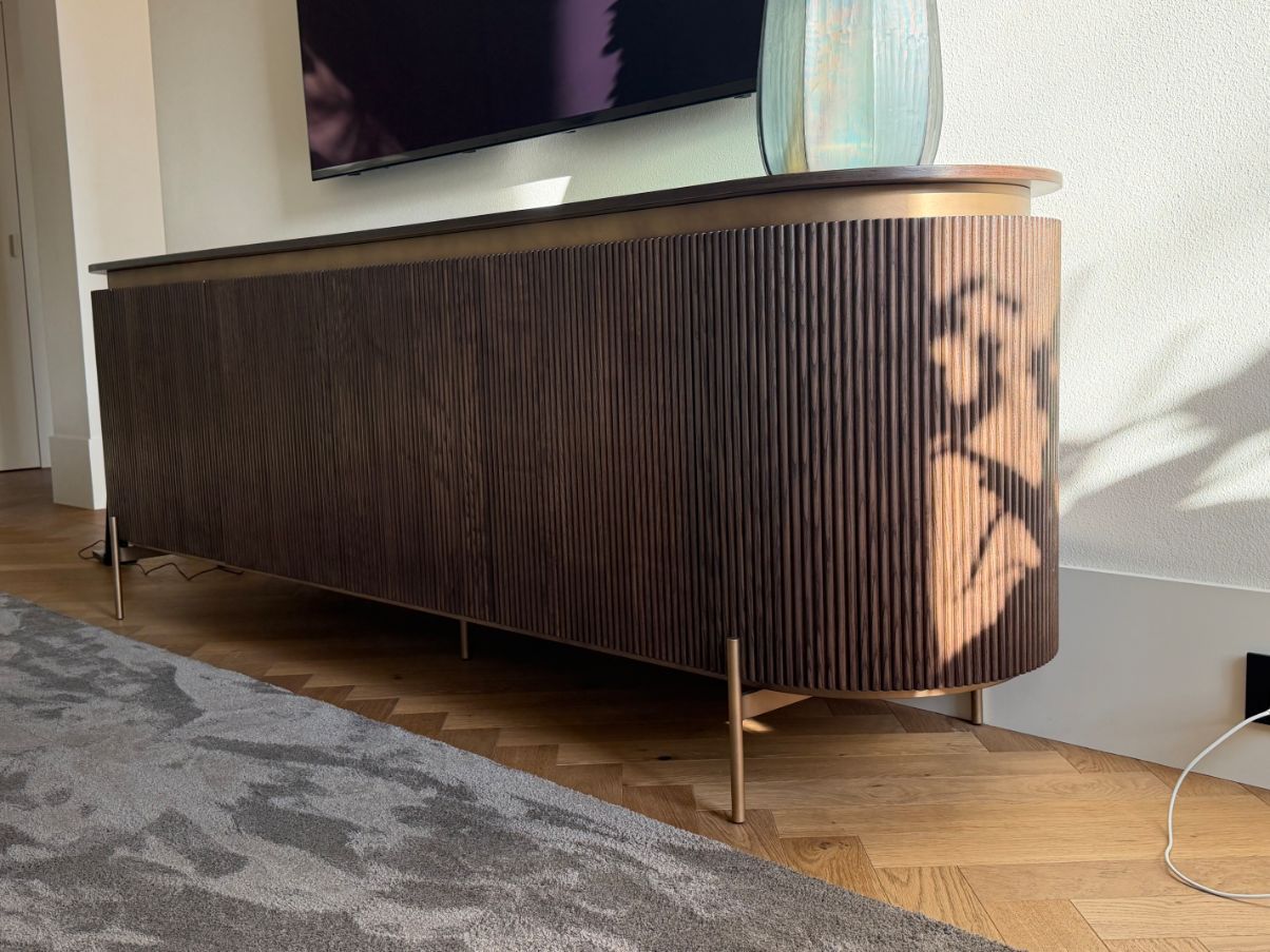 Madia Hege in legno e bronzo Main