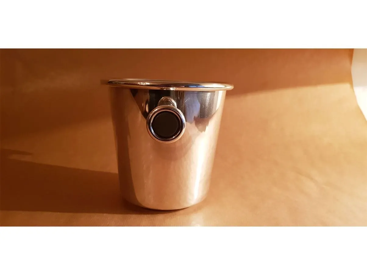 5051 - Secchiello per ghiaccio di Ettore Sottsass, Alessi 