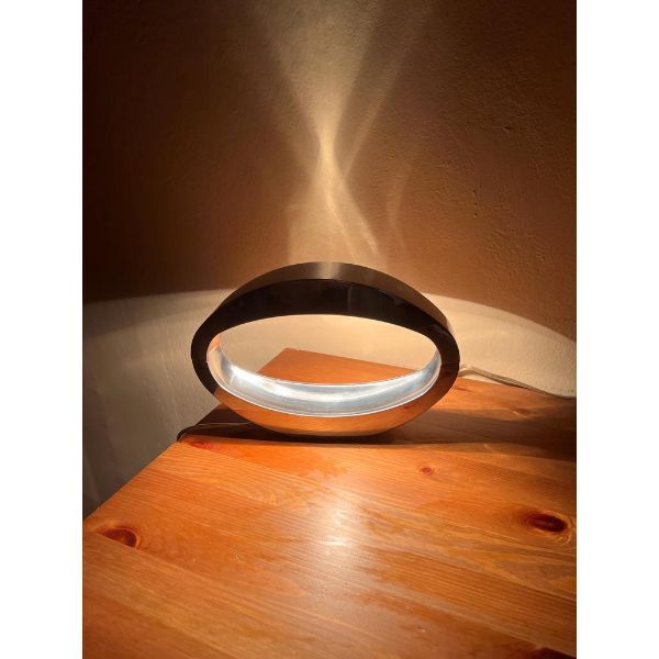 Massive Lampe