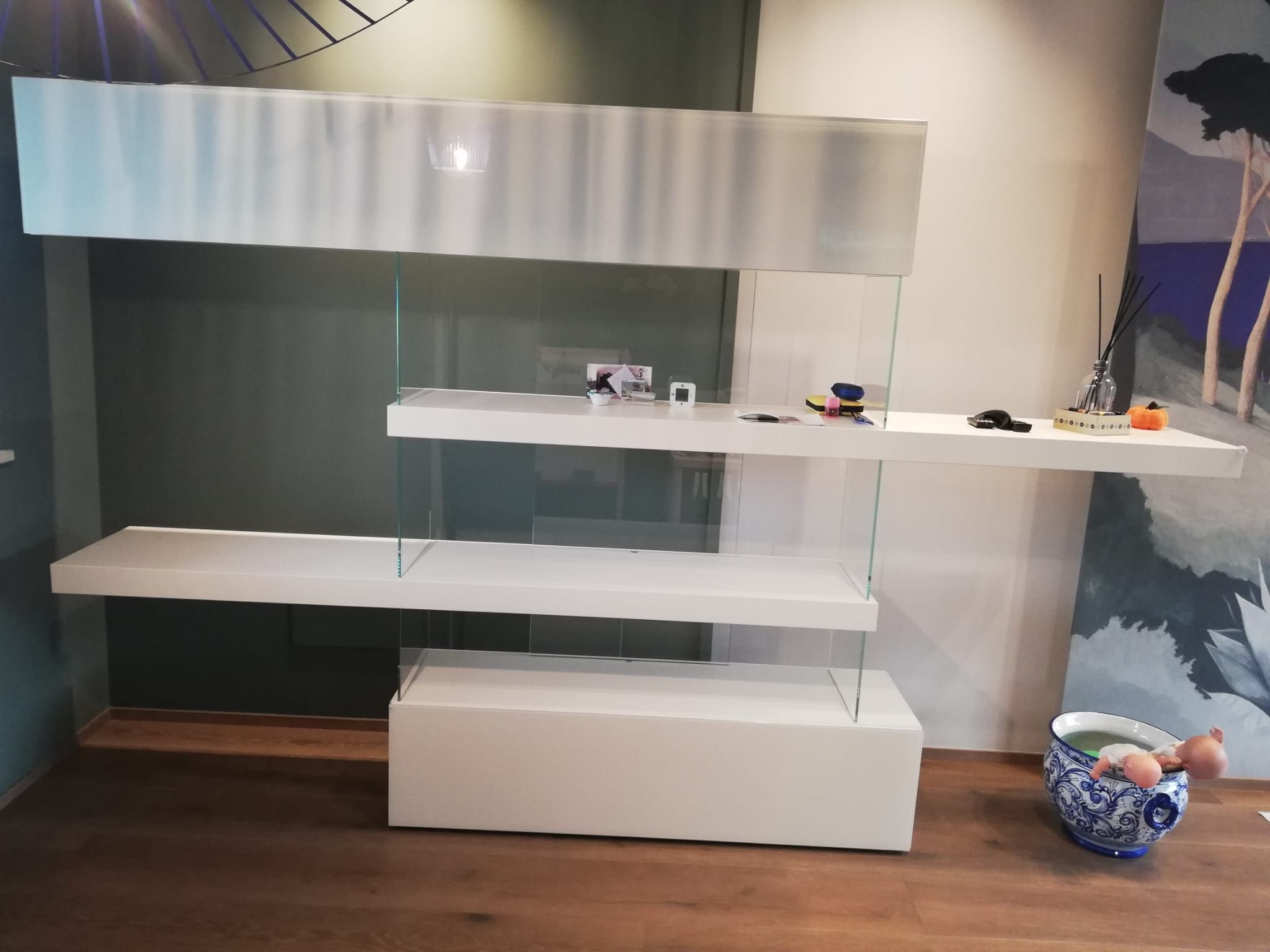 Weiße Klimaanlage Wandgerät Front