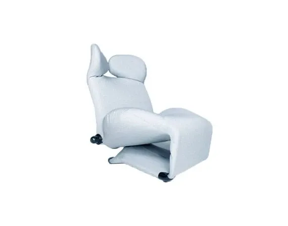 Wink, Cassina 6