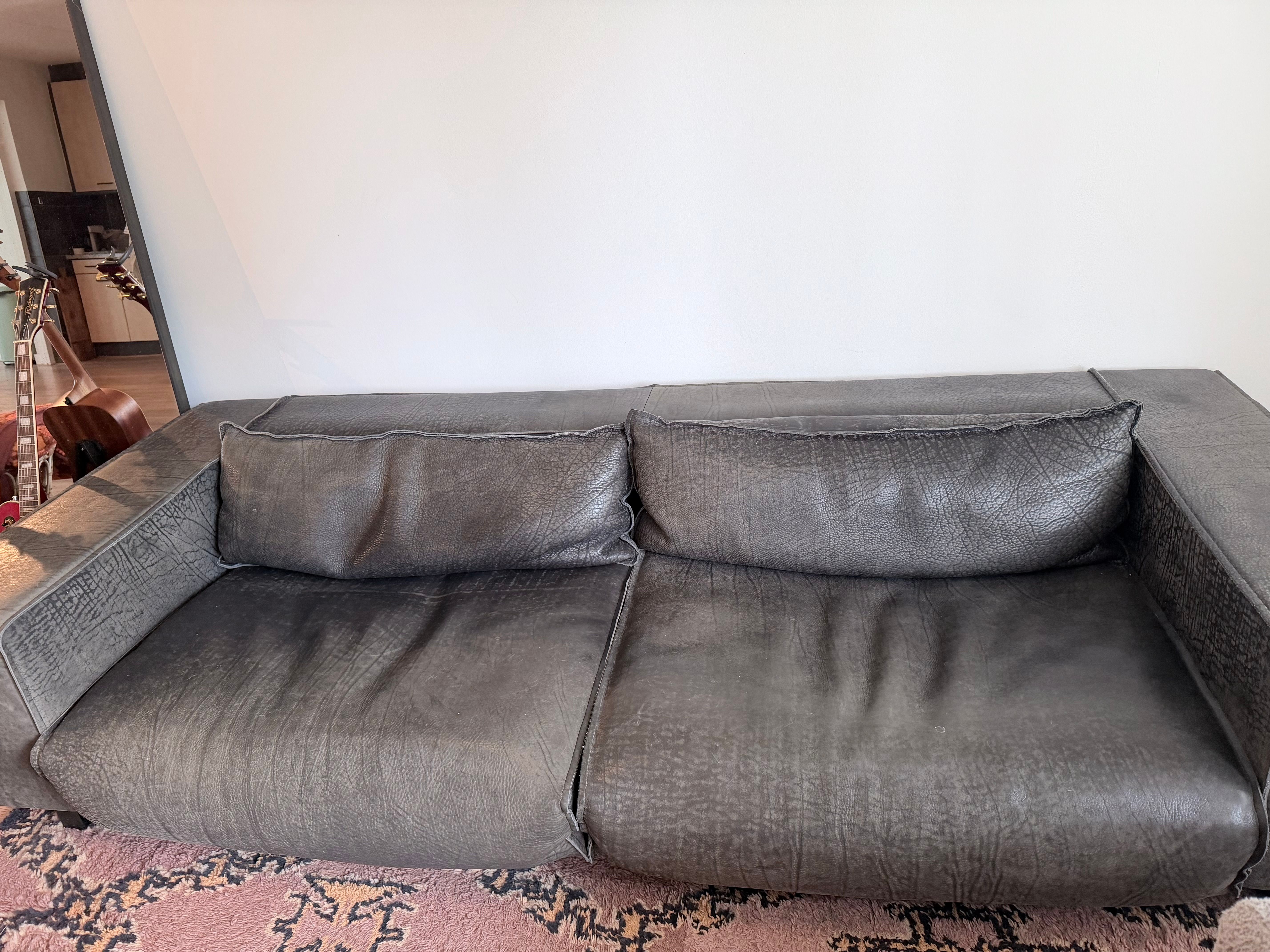 "2-zitsbank Budapest Air van Paola Navone" Brand