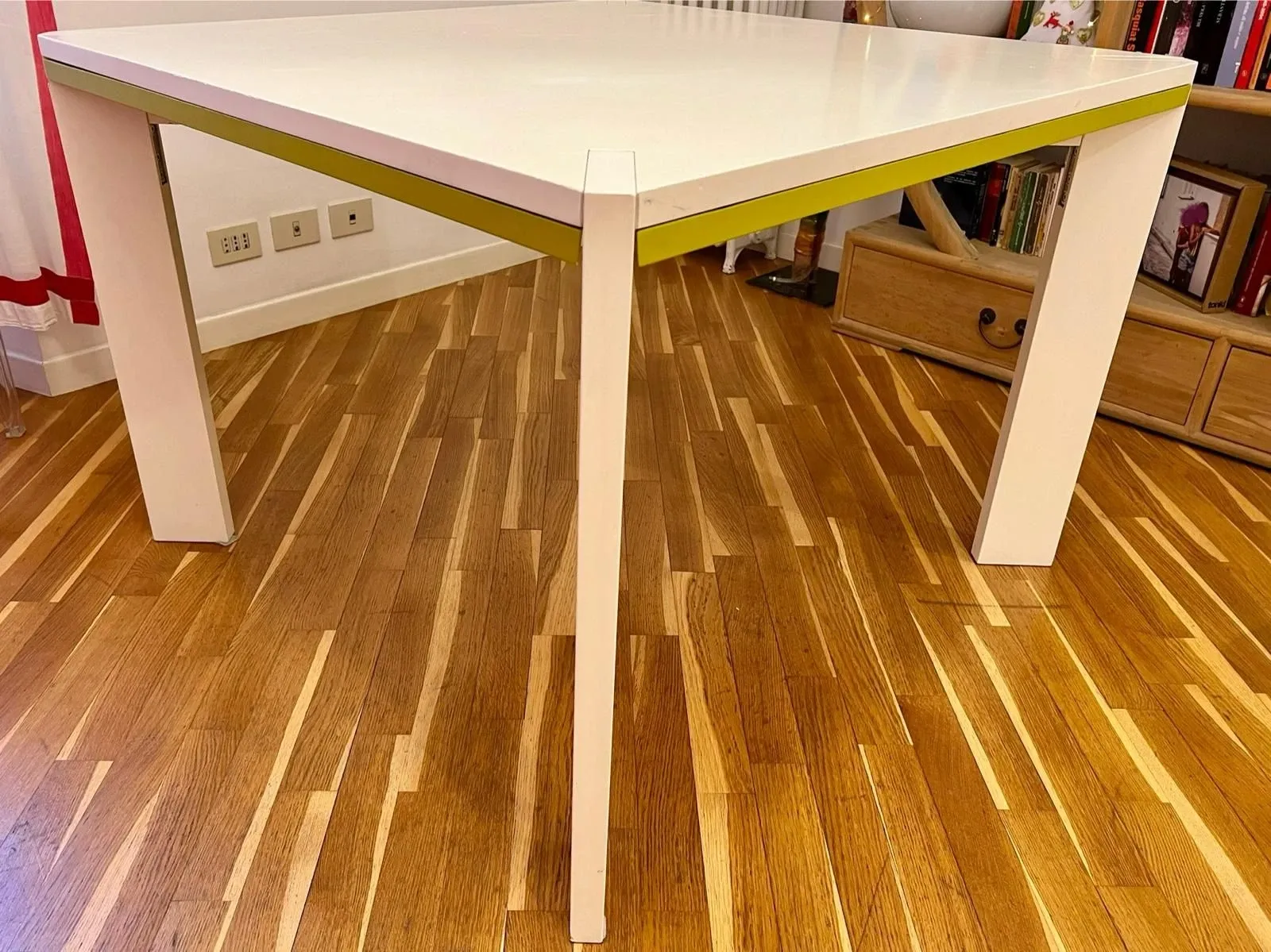 Loto model extendable table 1