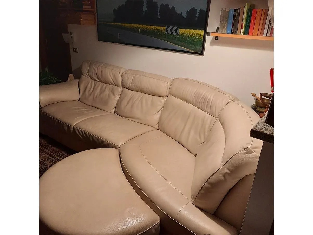 4-seater corner sofa in leather 1