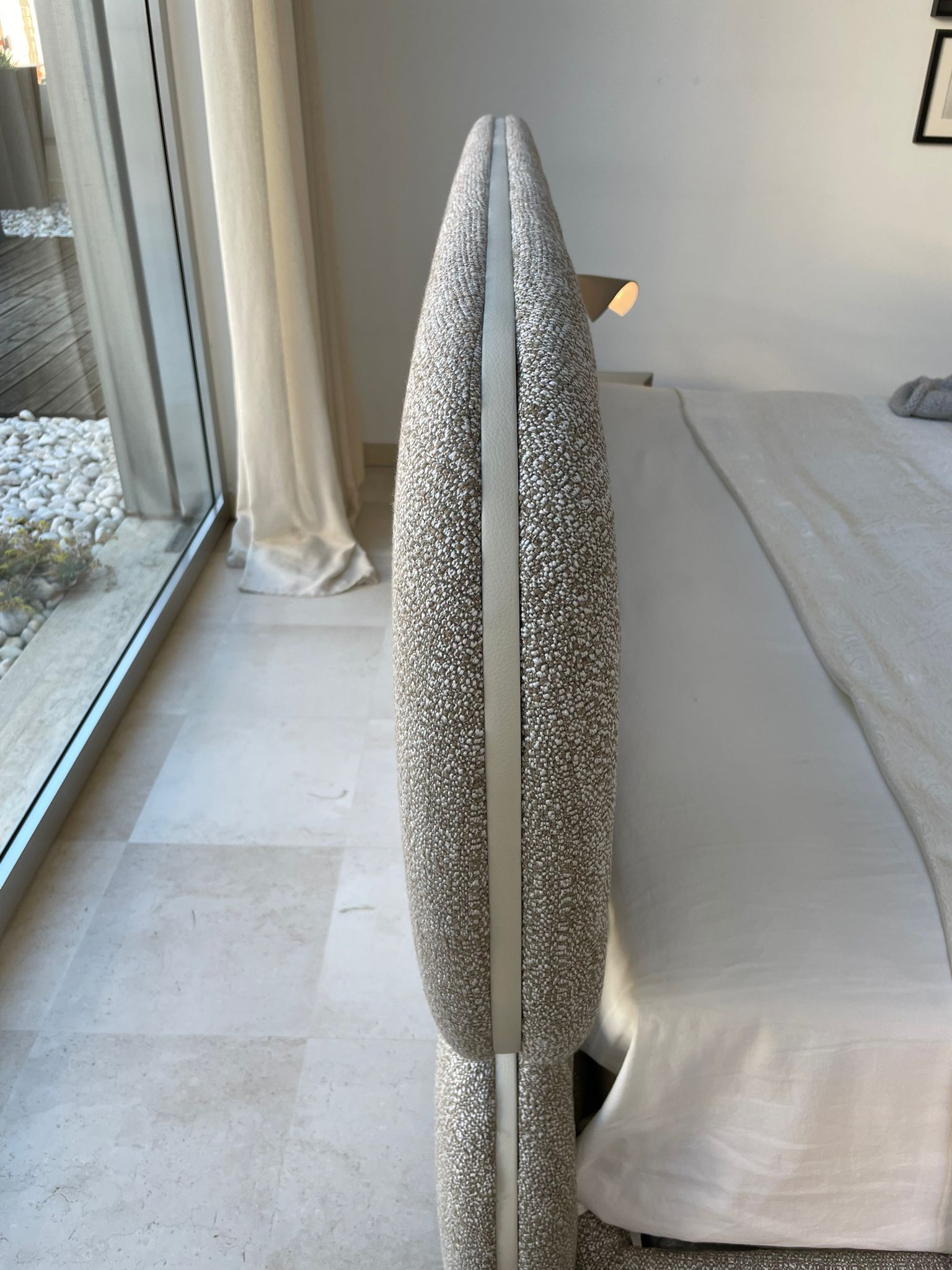 Letto matrimoniale imbottito Vibe di Carlo Colombo Details