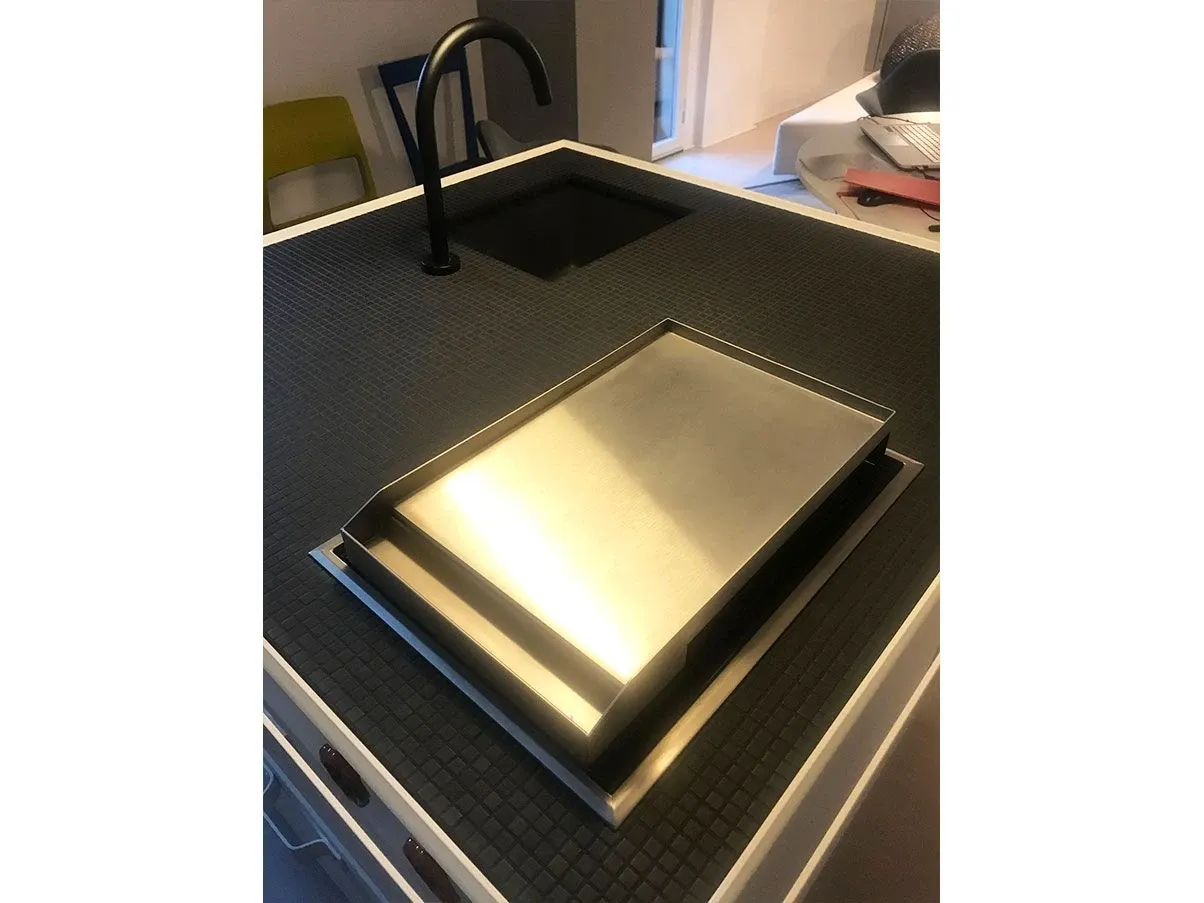 MiniMinà island kitchen with hob and sink, Minacciolo 3