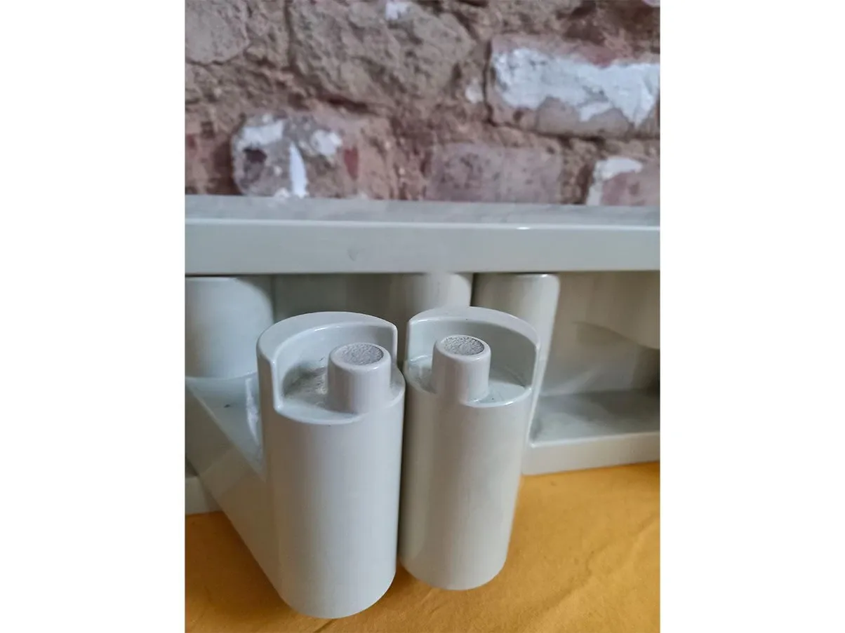 Vintage Wandgarderobe Minivip aus weißem ABS (70er Jahre) 5