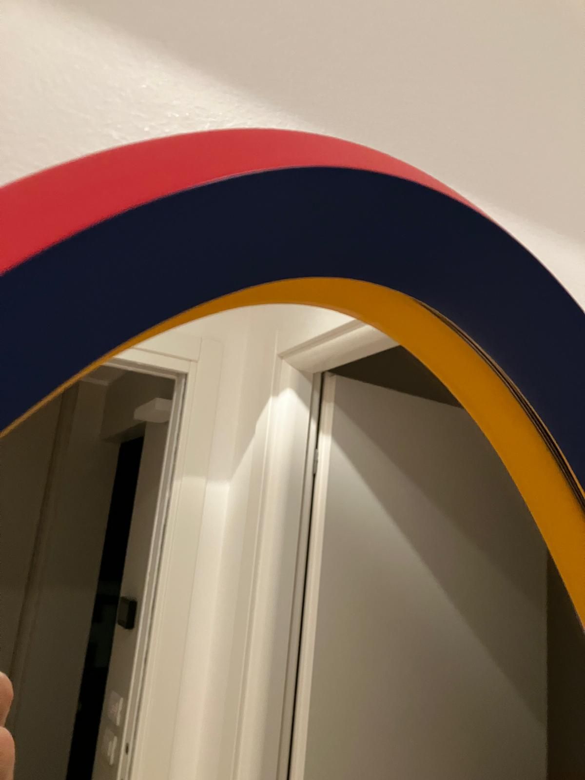 Specchio da parete ovale Grado di Ron Gilad Side