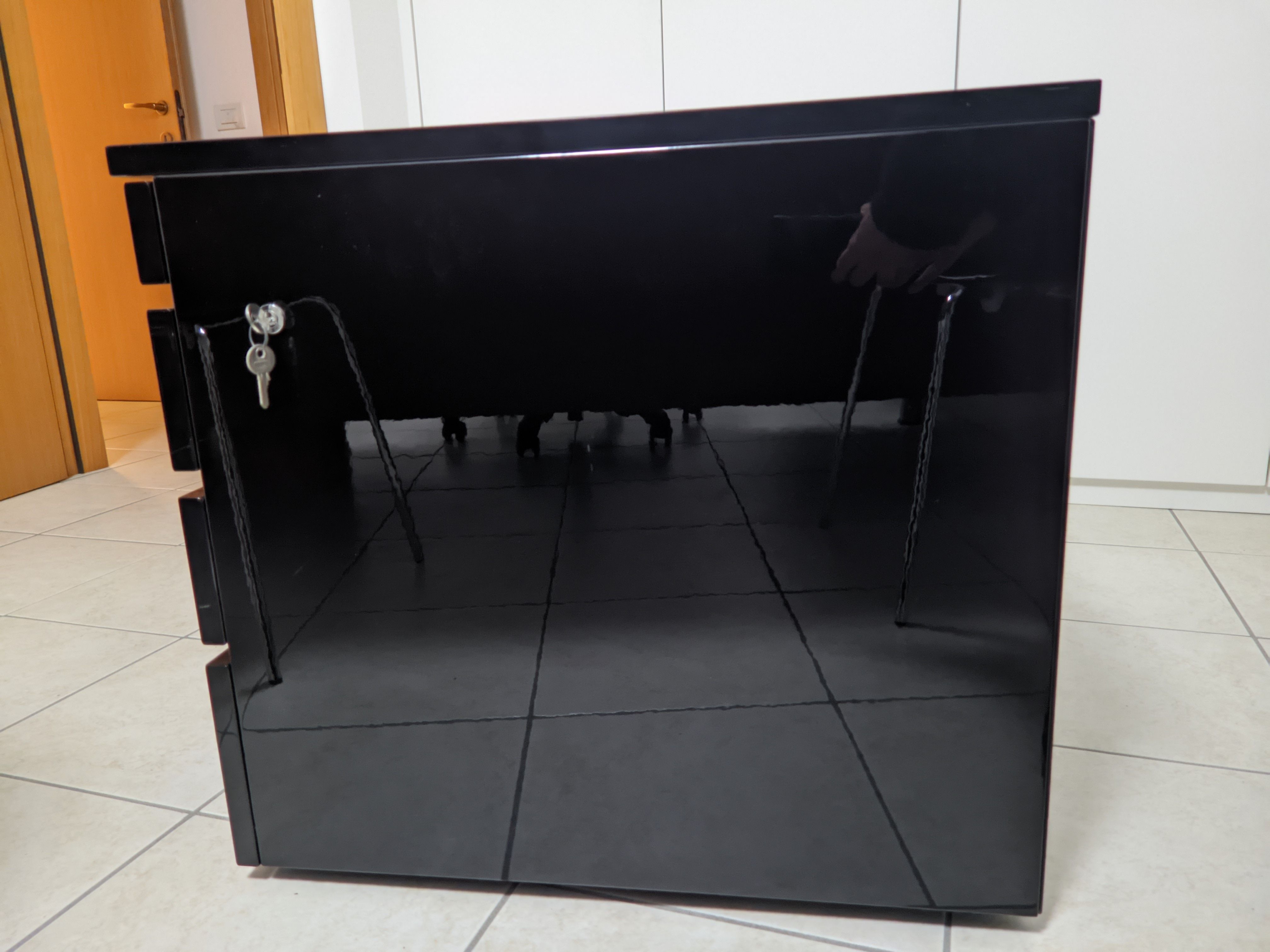 Orseolo CA/2 Black Drawer Chest Side