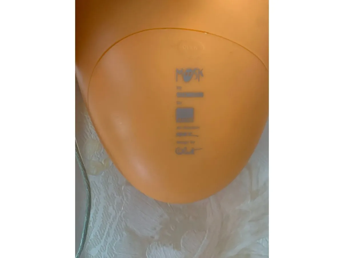 Radio Mosk arancione di Olivet, Alessi 1