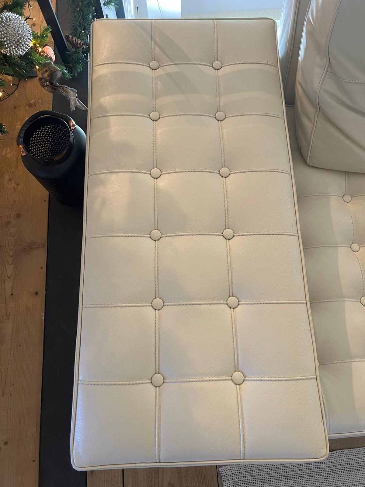 Privè sofa by Philippe Starck in white leather, Cassina 9