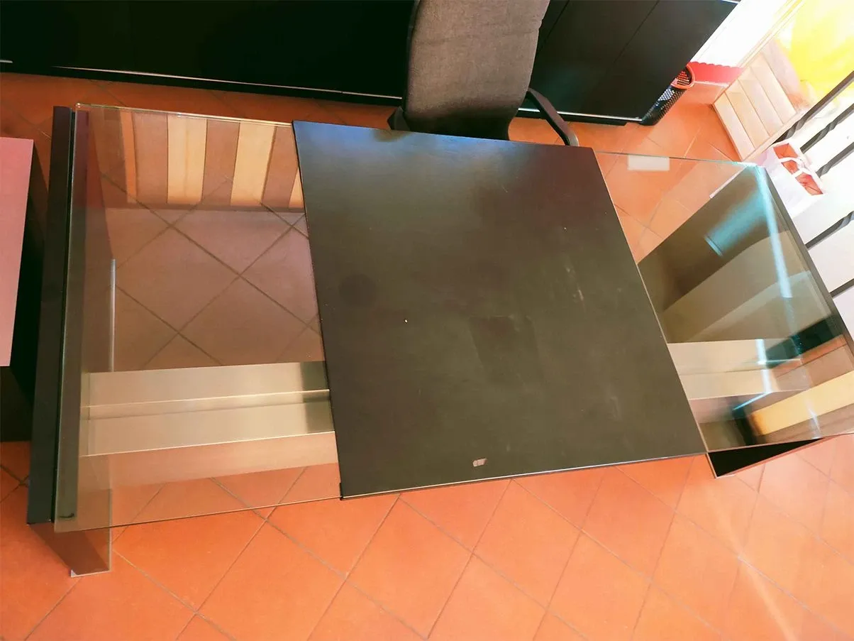 Schreibtisch mit Büroschrank 5
