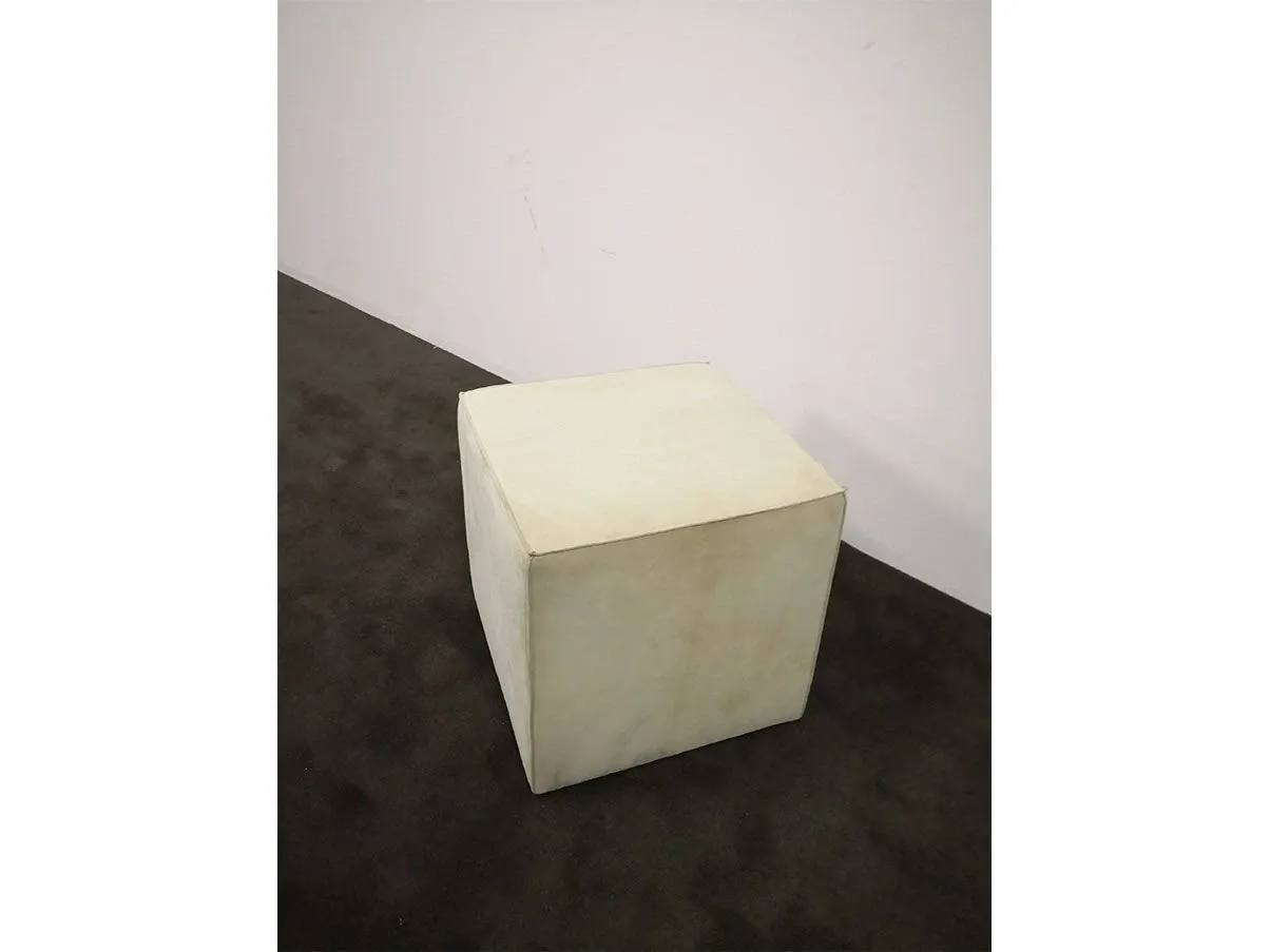 XS Sable' pouf in suede leather (beige), Ivano Redaelli 2