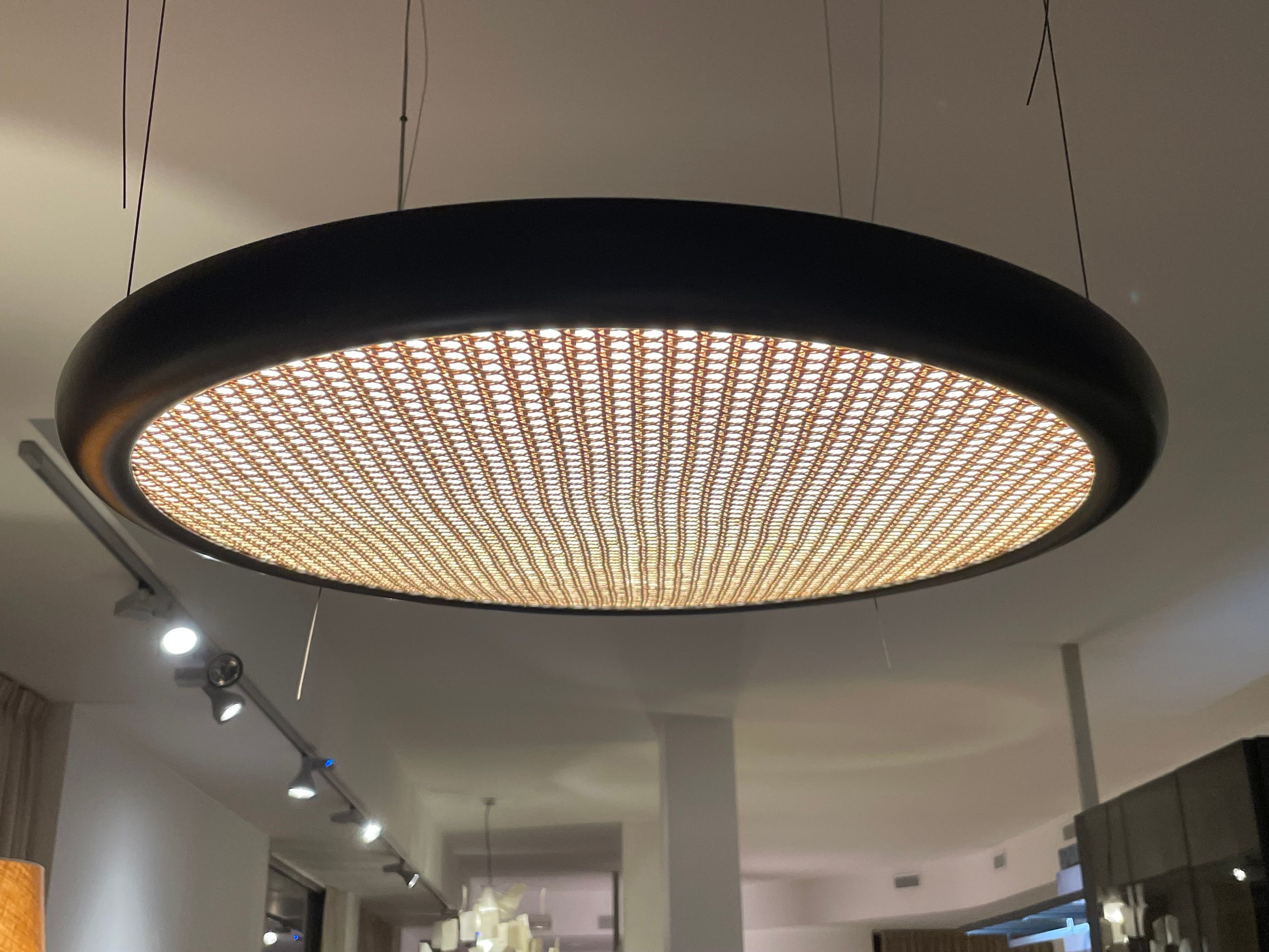 Suspension Bogotà par Massimiliano Raggi Defects