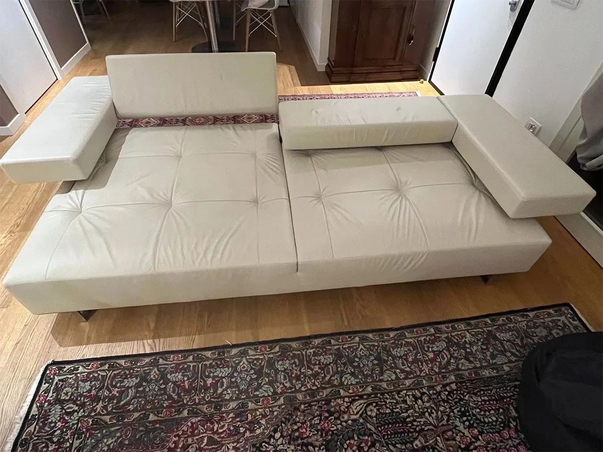 Linea Soft sofa in tufted leather (white), Arketipo 1