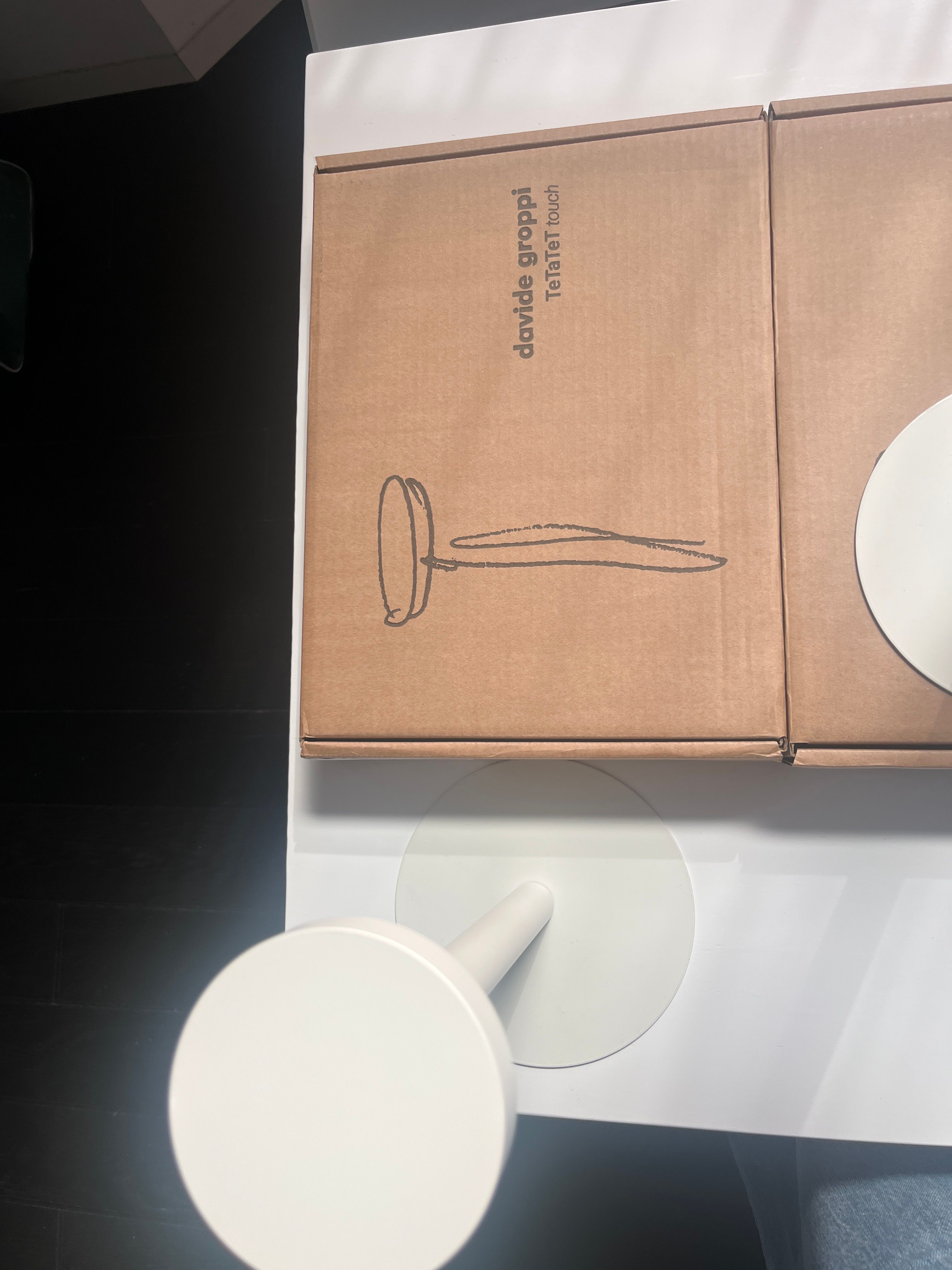 Lampe Nr. 5 TeTaTeT Touch aus Metall Details