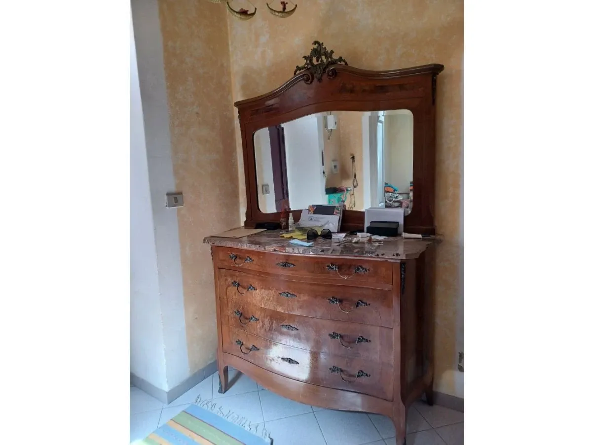 Vintage chest of drawers in wood and marble ('900) 1