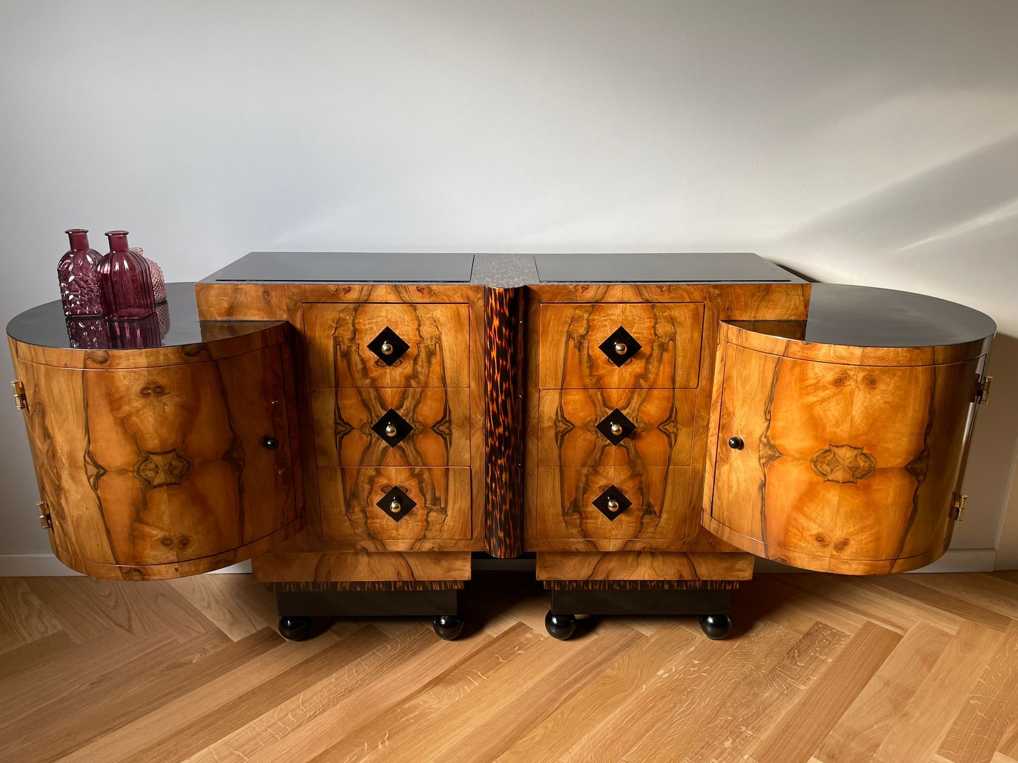 Vintage console (1940s) Front