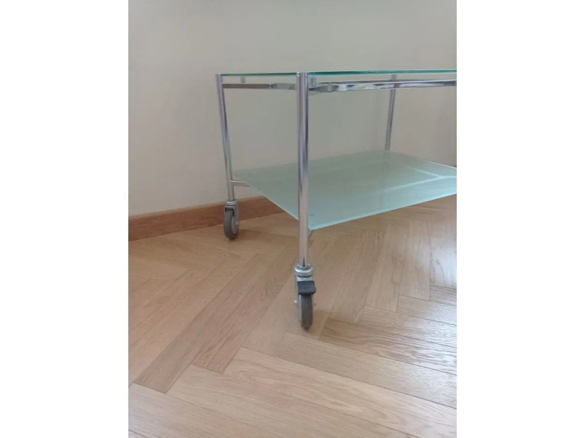 Rollbarer Beistelltisch Freeman 3