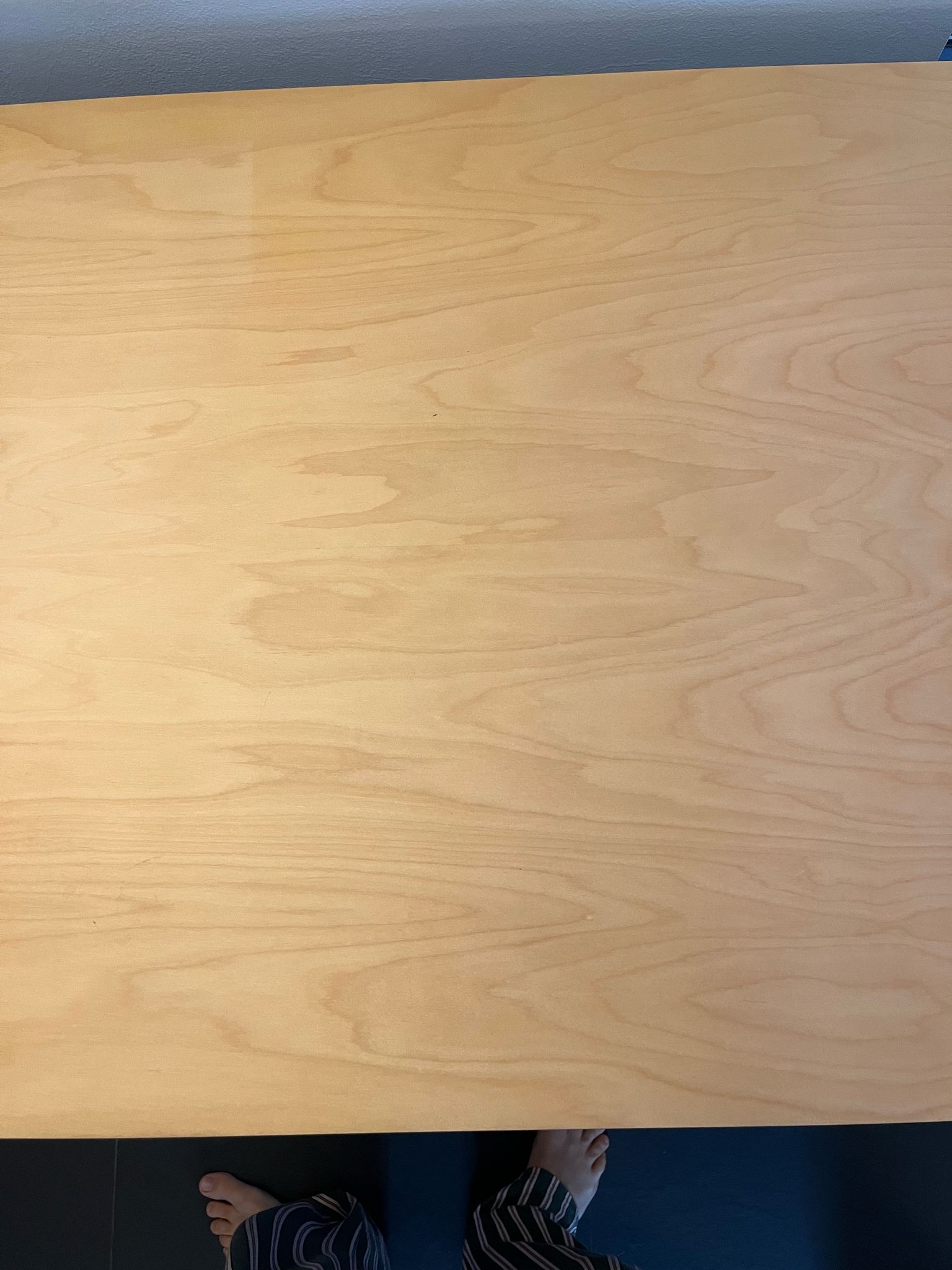 Eames Desk Unit by Charles and Ray Eames, Vitra Details