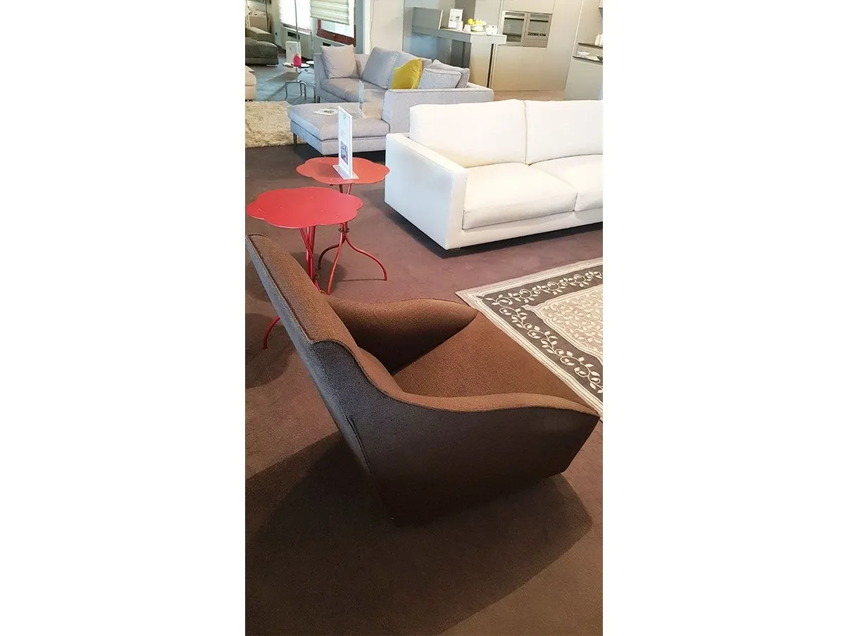 Poltrona bergère Doda in tessuto (marrone), Molteni&C 1