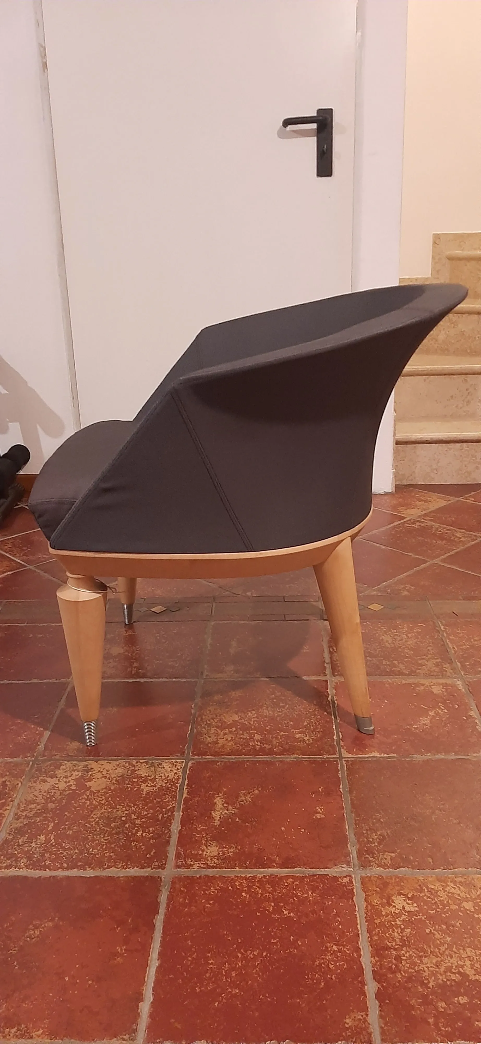 Cavus armchair 3