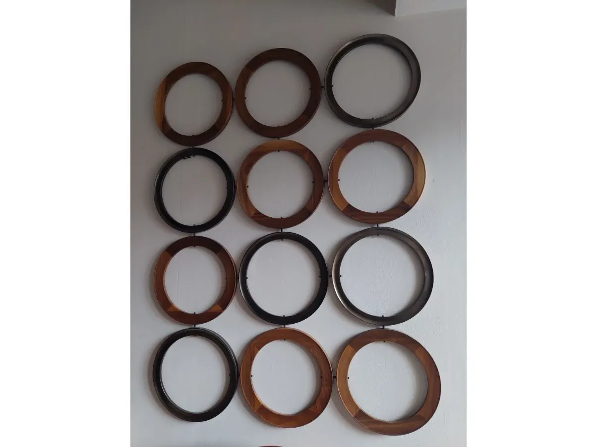 Furnishing accessory Circles in walnut wood, Giorgetti 4
