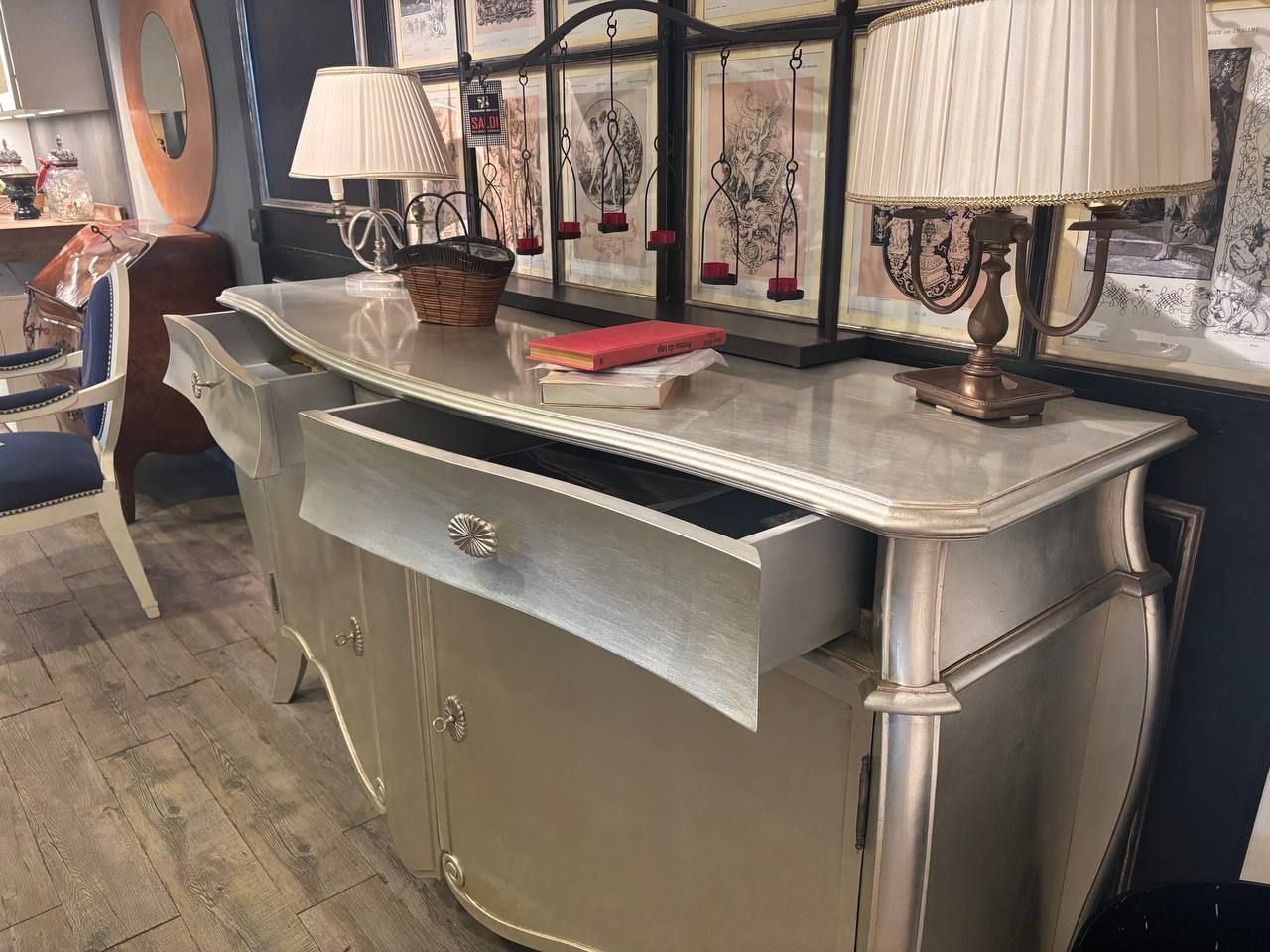 Houten dressoir zilverkleurig Front