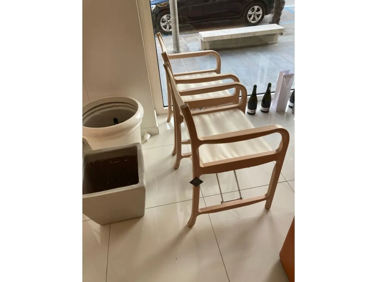 Set of 4 UniCredit Pavillon Project chairs, Cassina 3