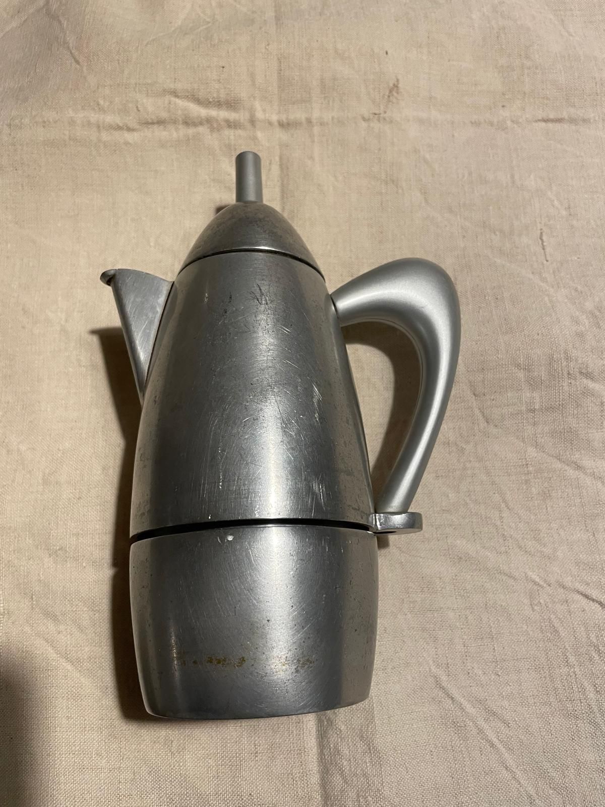 Caffettiera in acciaio di Carlo Giannini (anni '60), Giannini Side