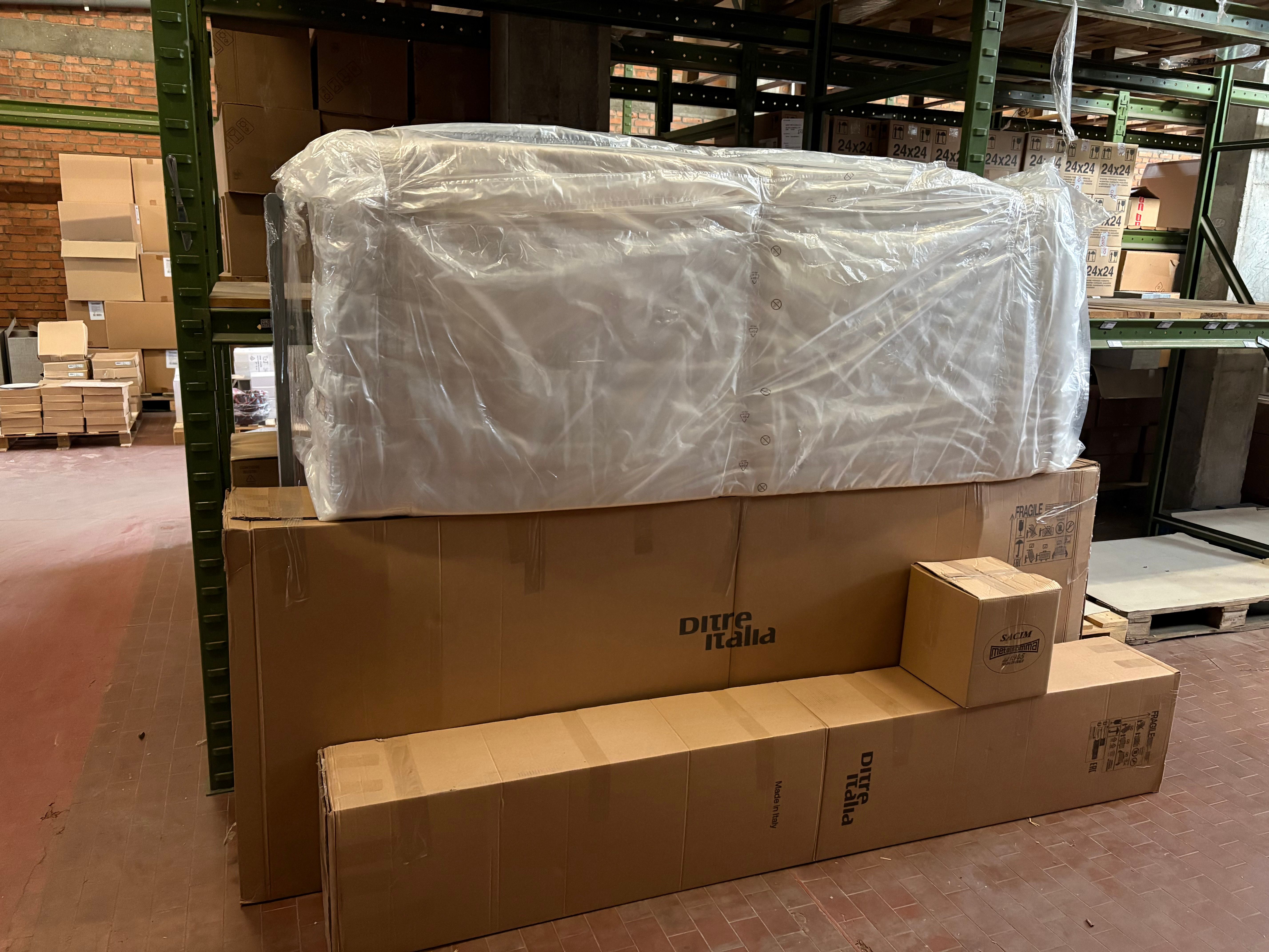 Letto matrimoniale Sound di Stefano Spessotto & Lorella Agnoletto Defects