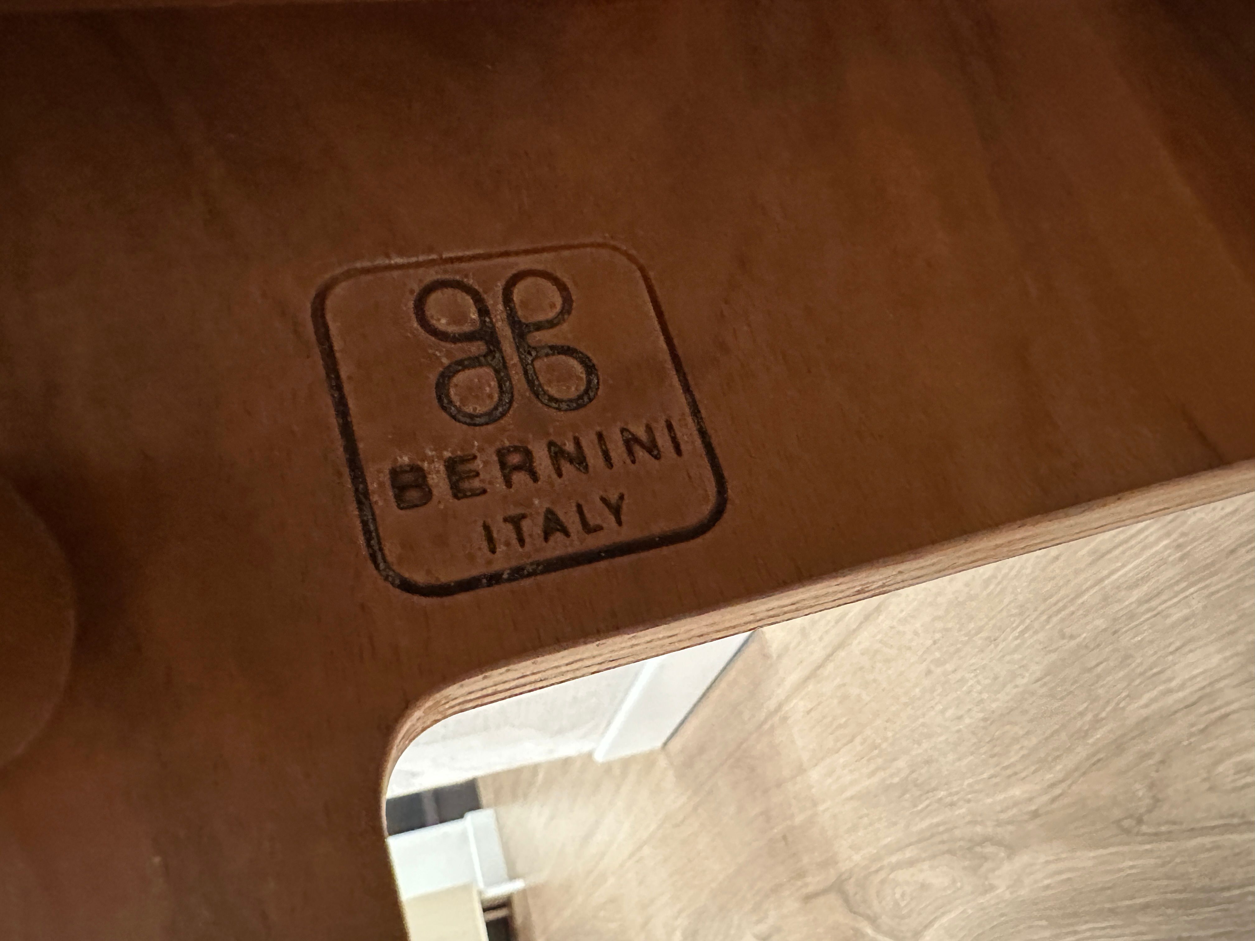 Set of 4 Carlo Scarpa 1934/765 Walnut Dining Chairs Brand