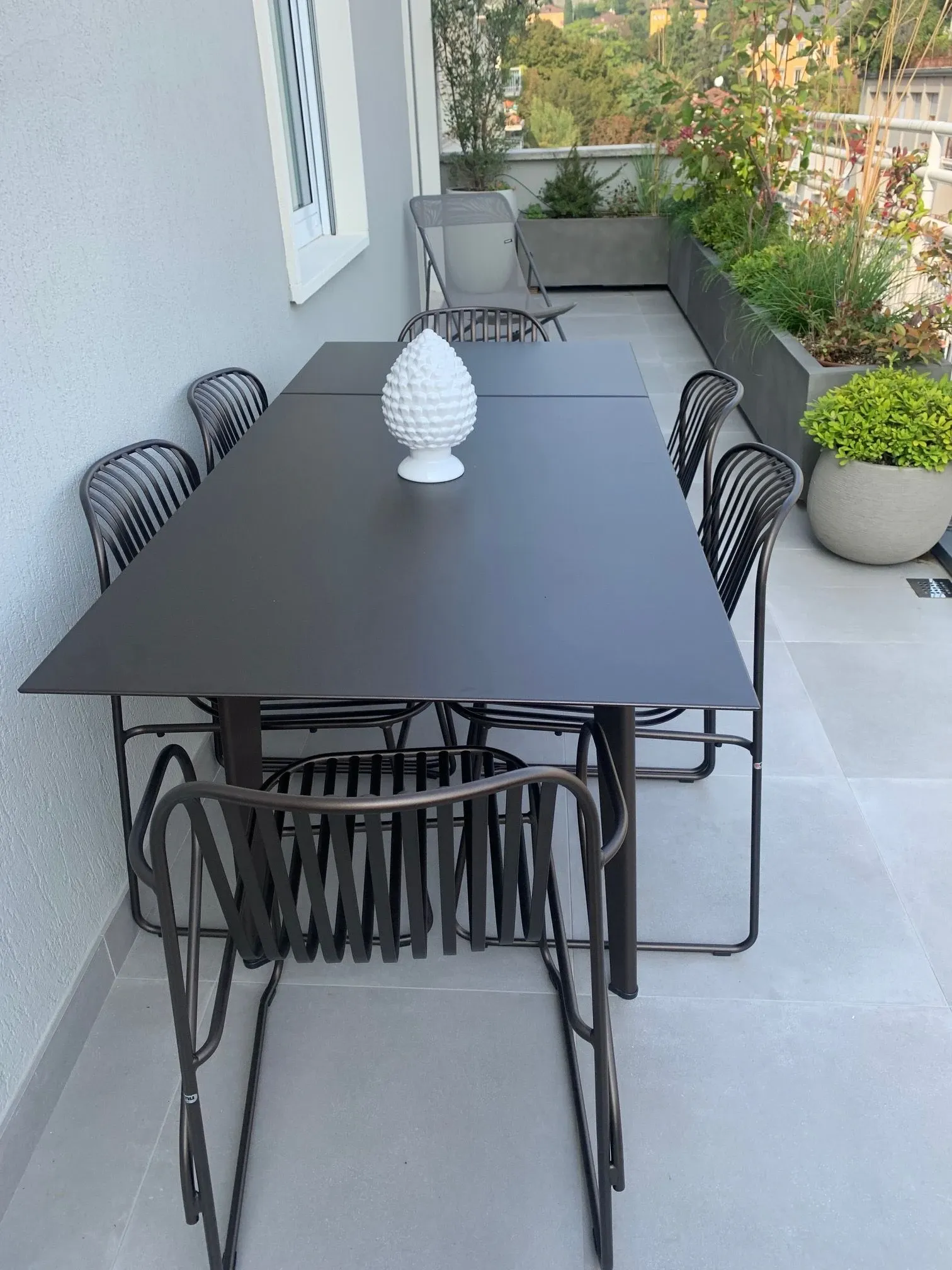 Table and 6 outdoor seating set, Emu image