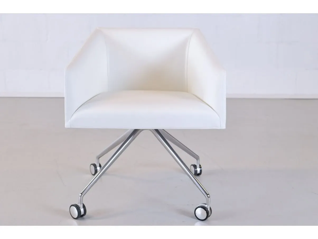 Set of 6 white Saari armchairs 3